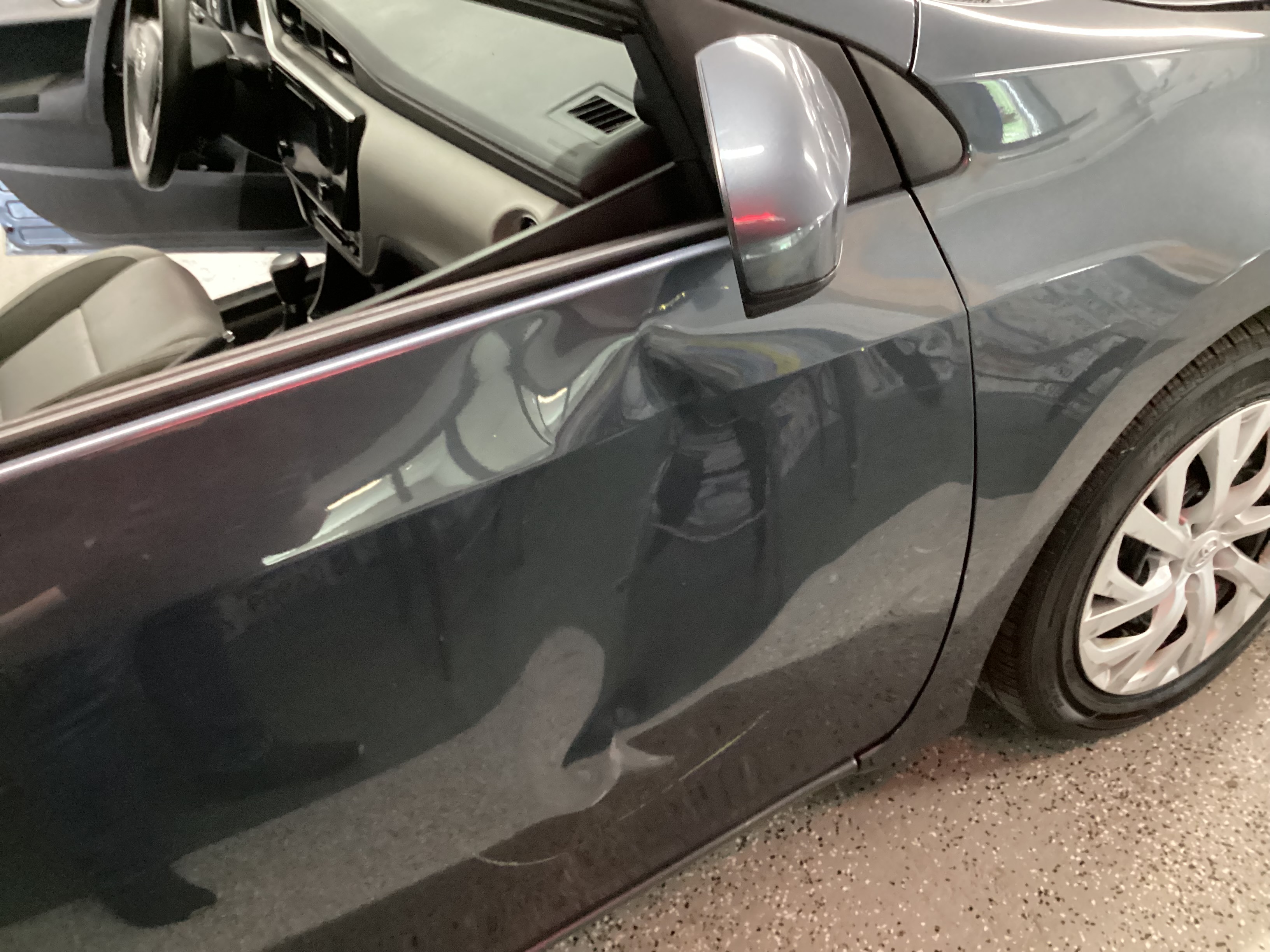 2018 TOYOTA Corolla LE - Image 11
