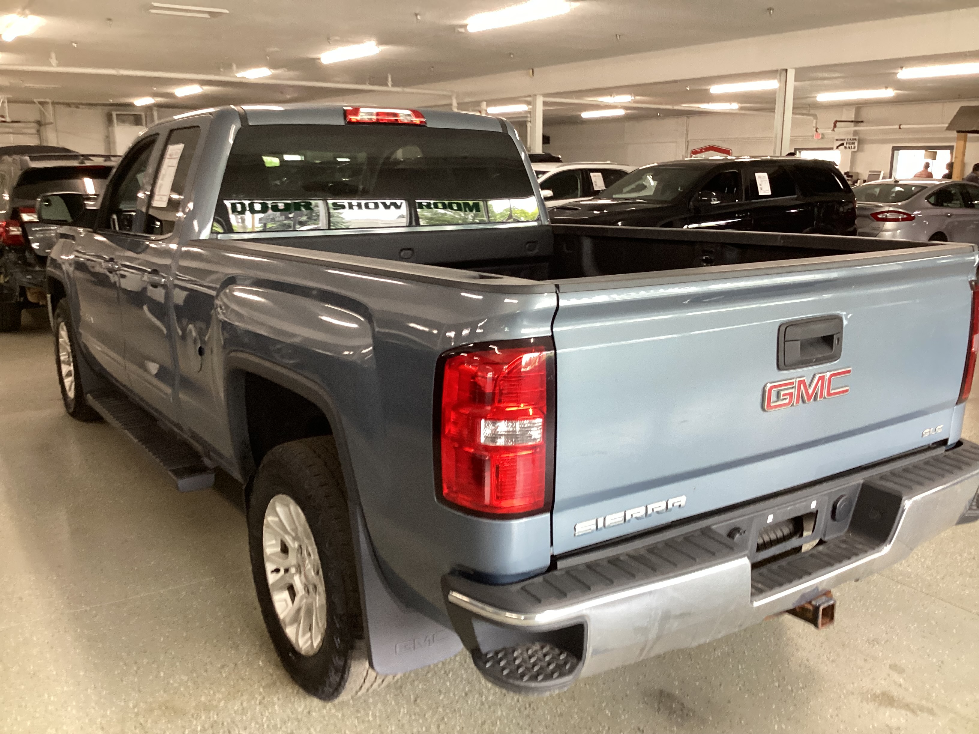 2016 GMC Sierra SLE 4WD Double Cab - Image 2