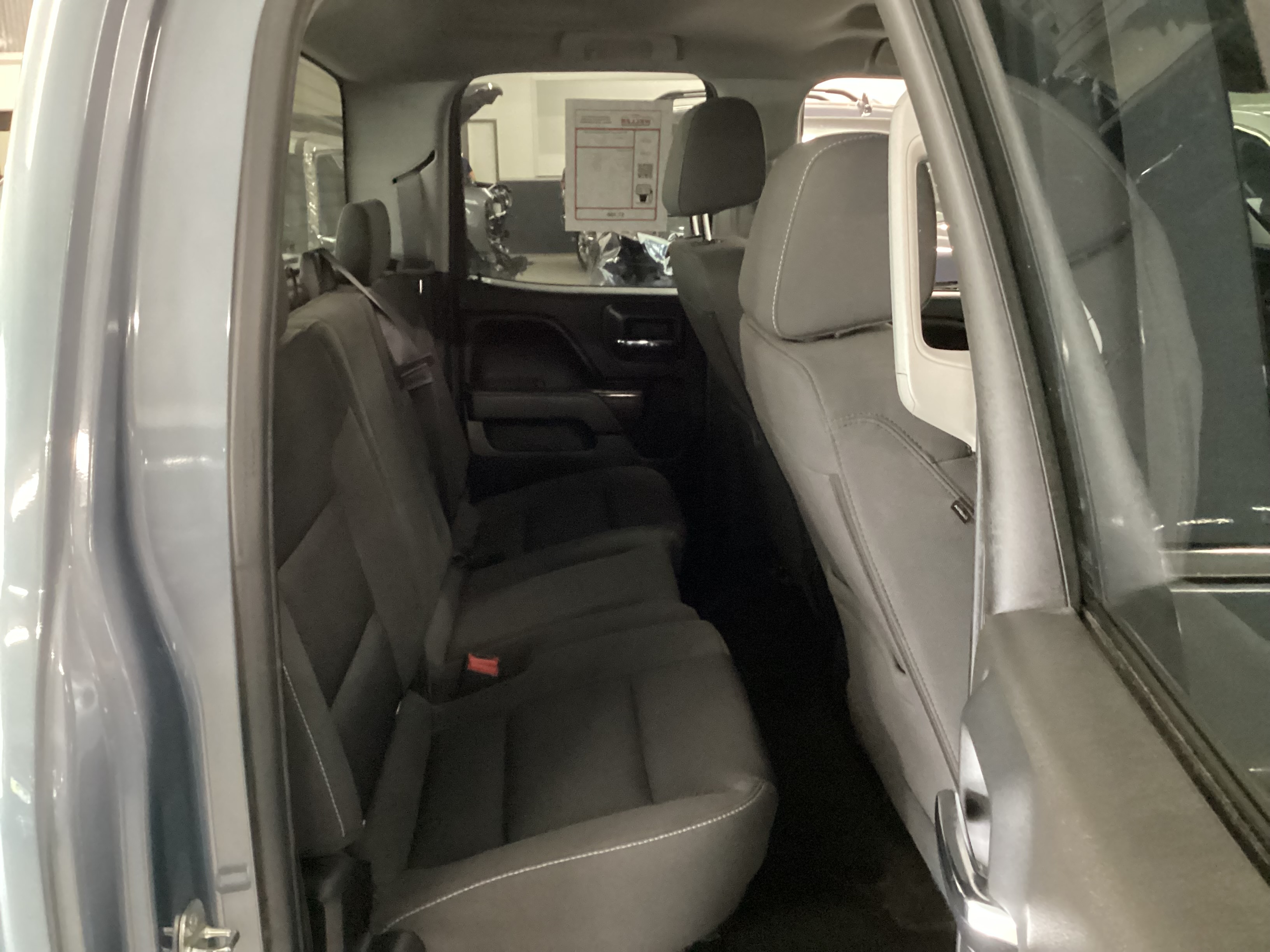 2016 GMC Sierra SLE 4WD Double Cab - Image 10