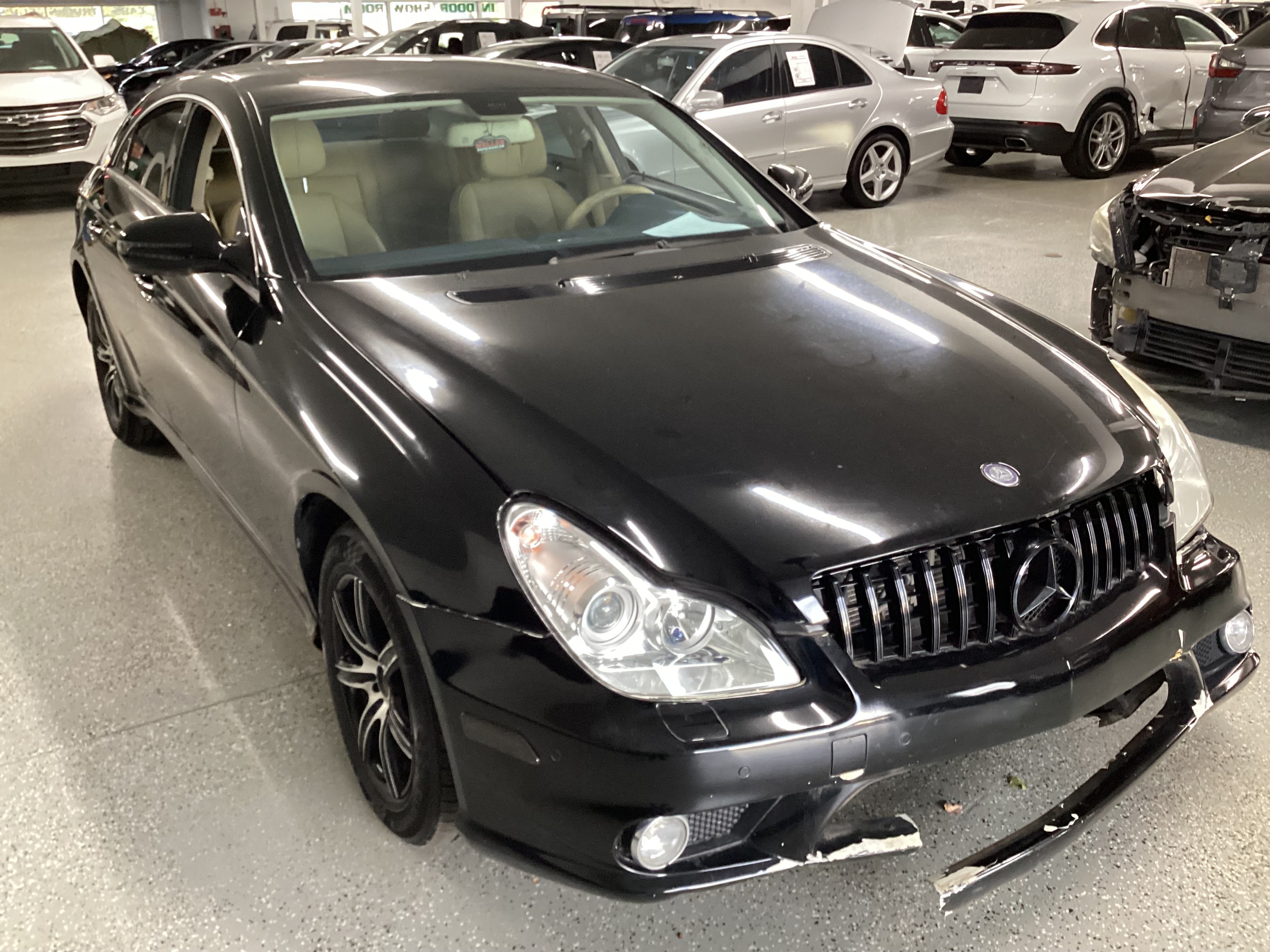 2009 MERCEDES-BENZ CLS-550 - Image 4