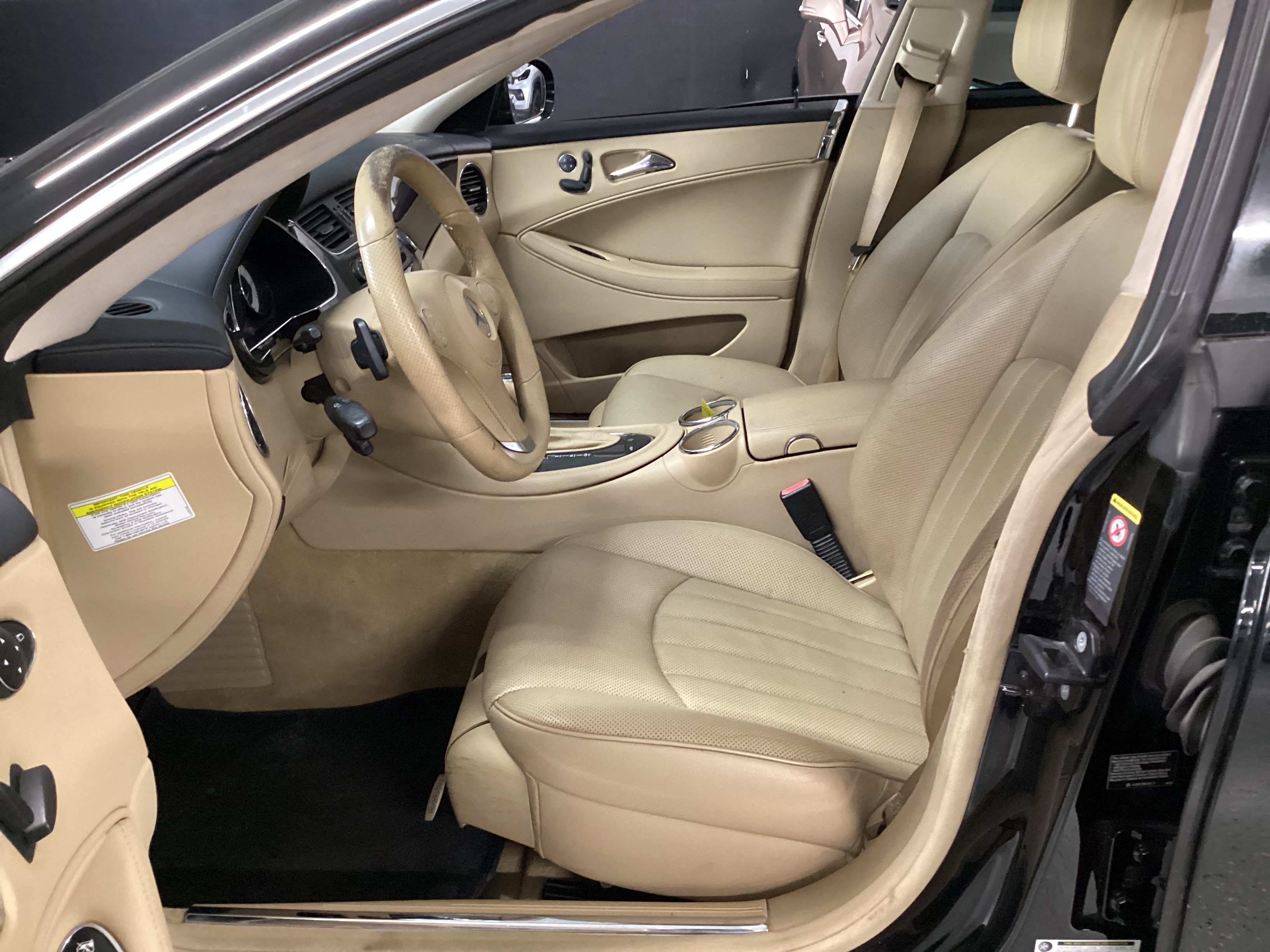 2009 MERCEDES-BENZ CLS-550 - Image 8