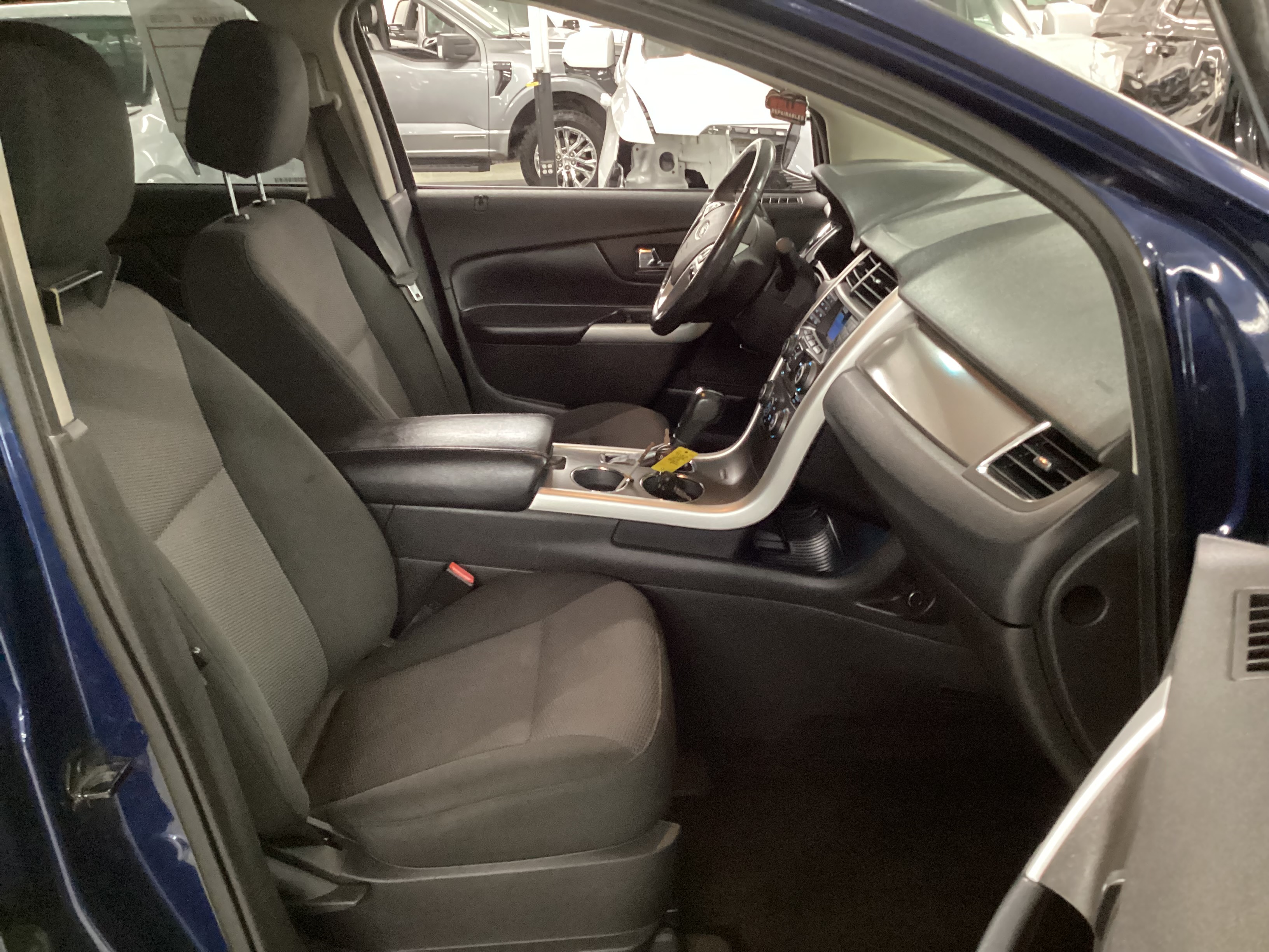 2012 FORD Edge SEL AWD - Image 10
