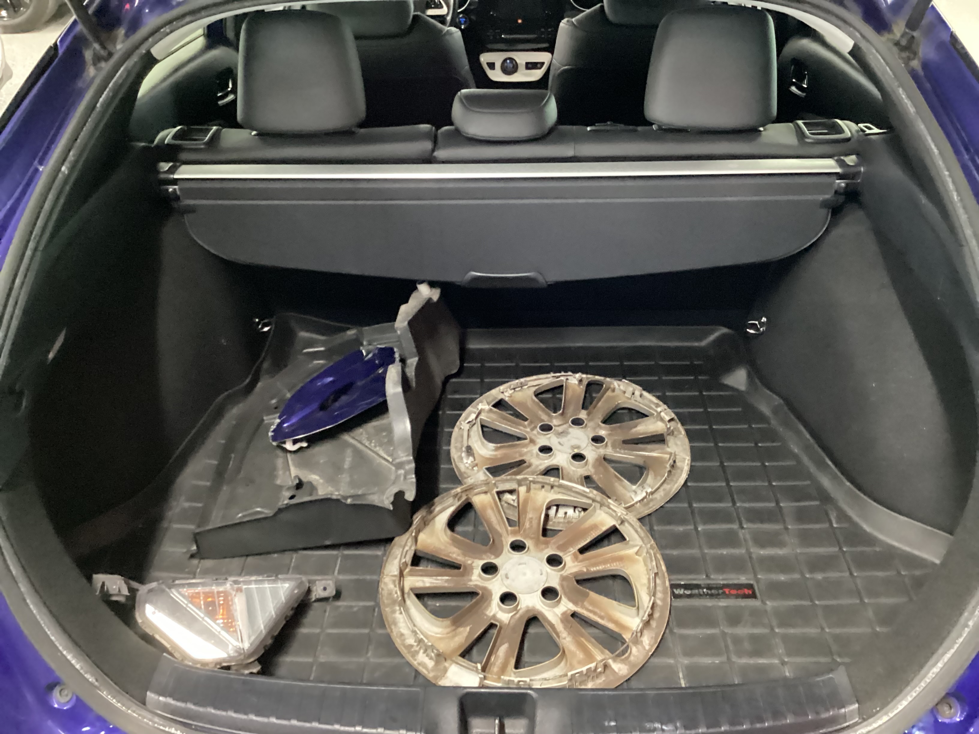 2016 TOYOTA Prius Four - Image 10