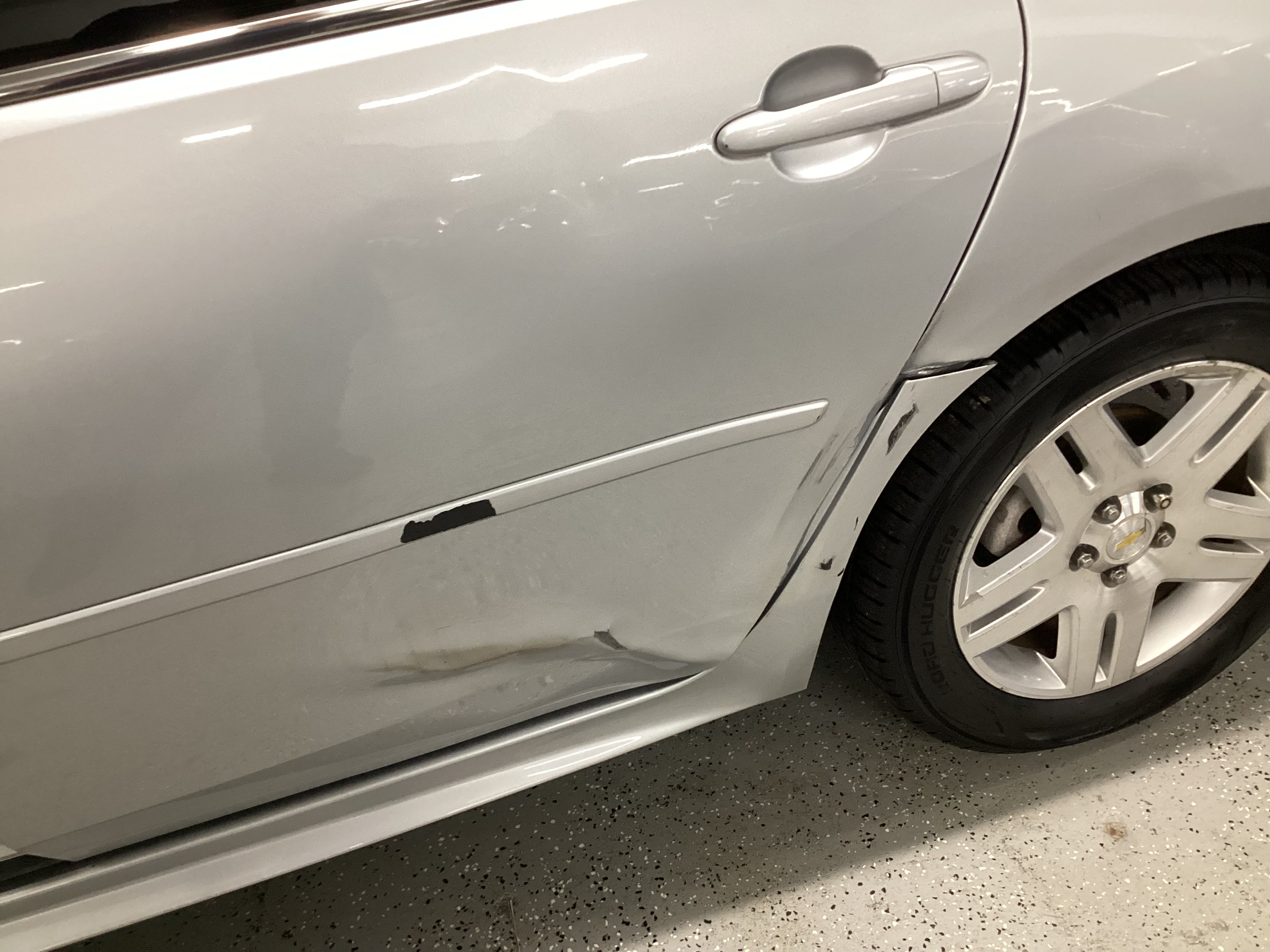 2011 CHEVROLET Impala LT - Image 7
