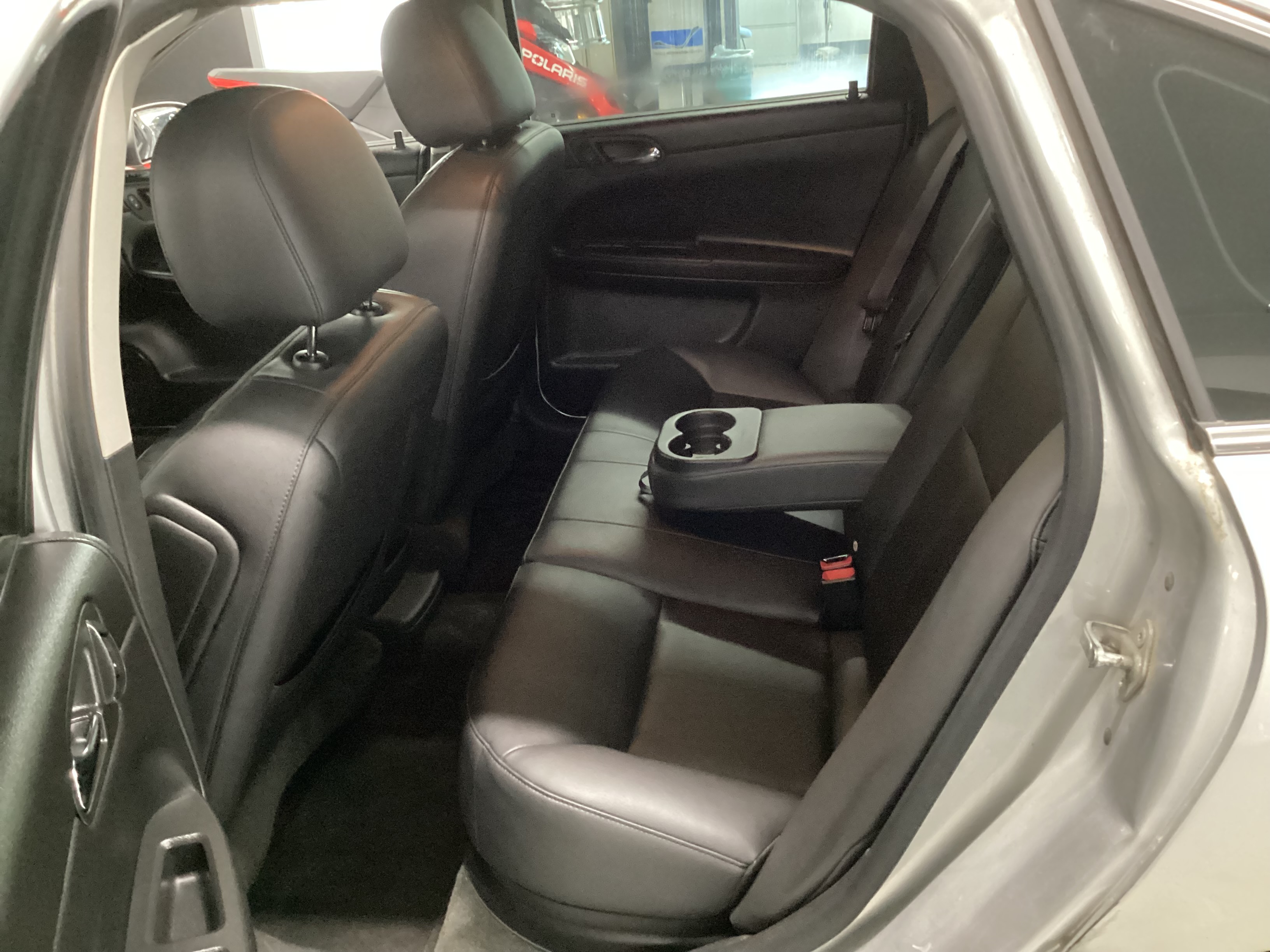 2011 CHEVROLET Impala LT - Image 8
