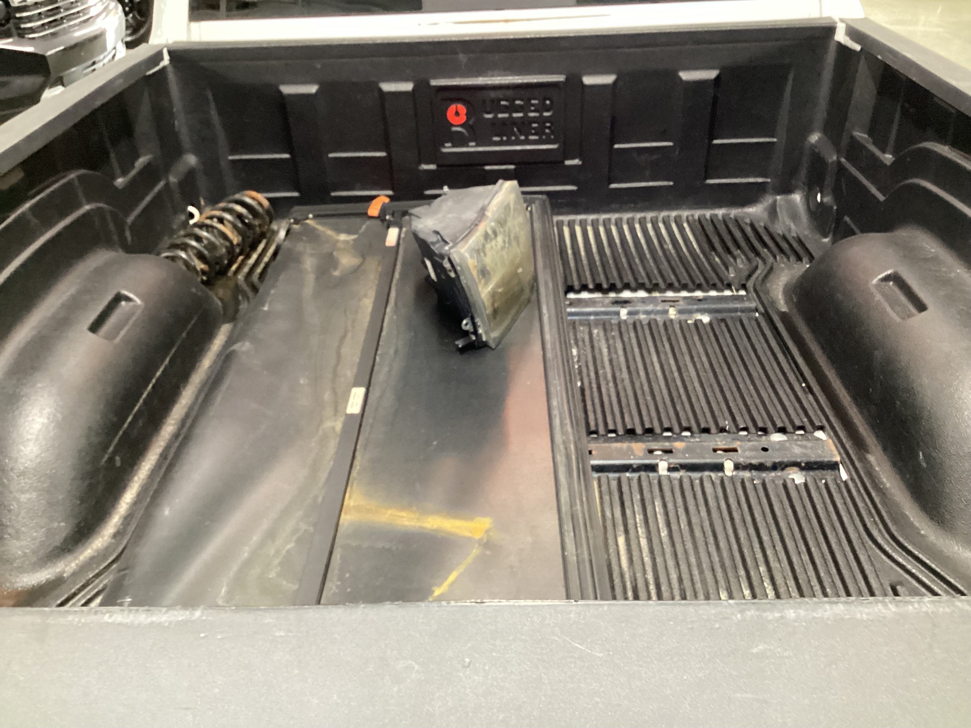 2016 RAM 1500 4WD Crew Cab Big Horn - Image 8