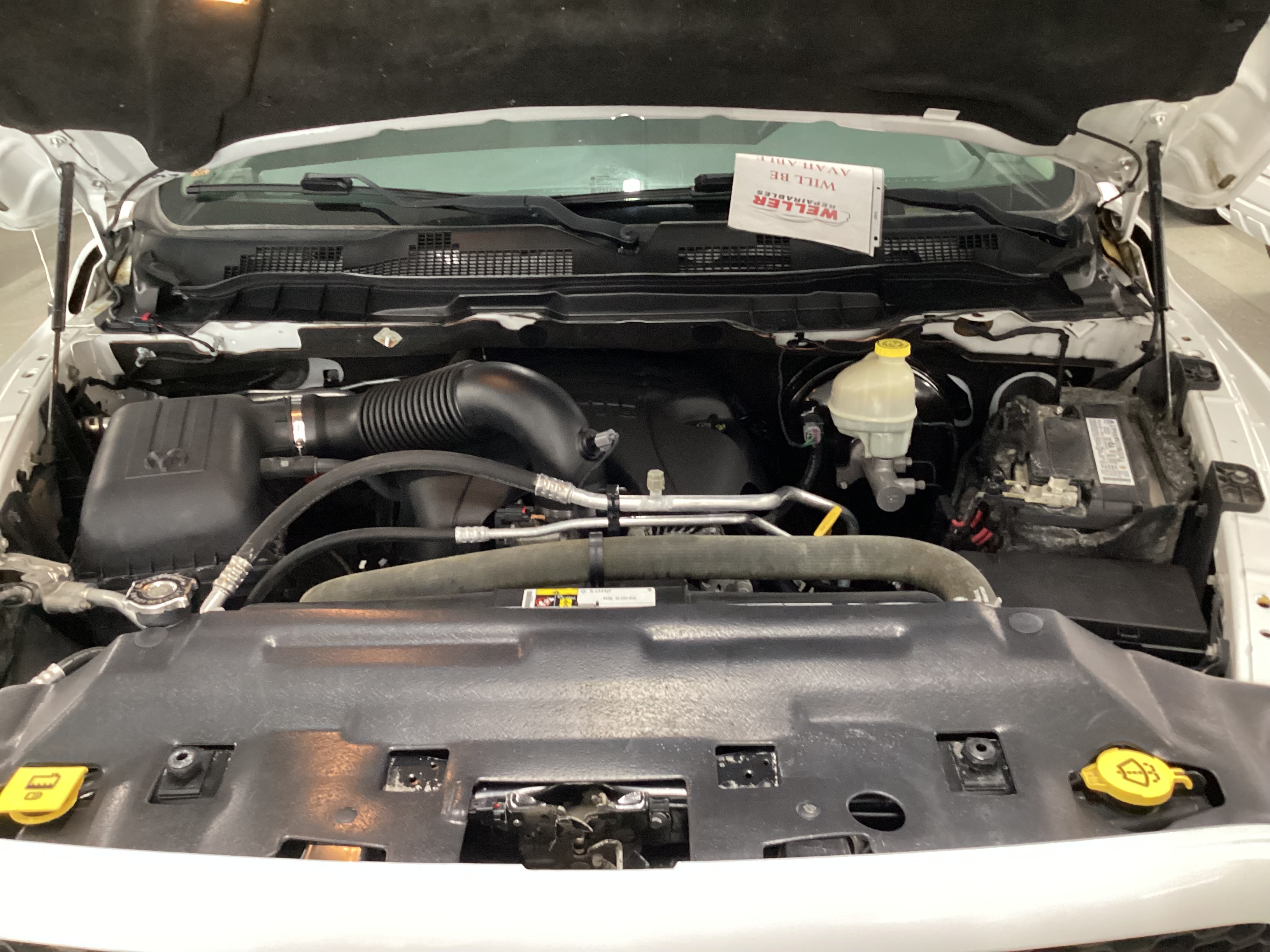 2016 RAM 1500 4WD Crew Cab Big Horn - Image 13