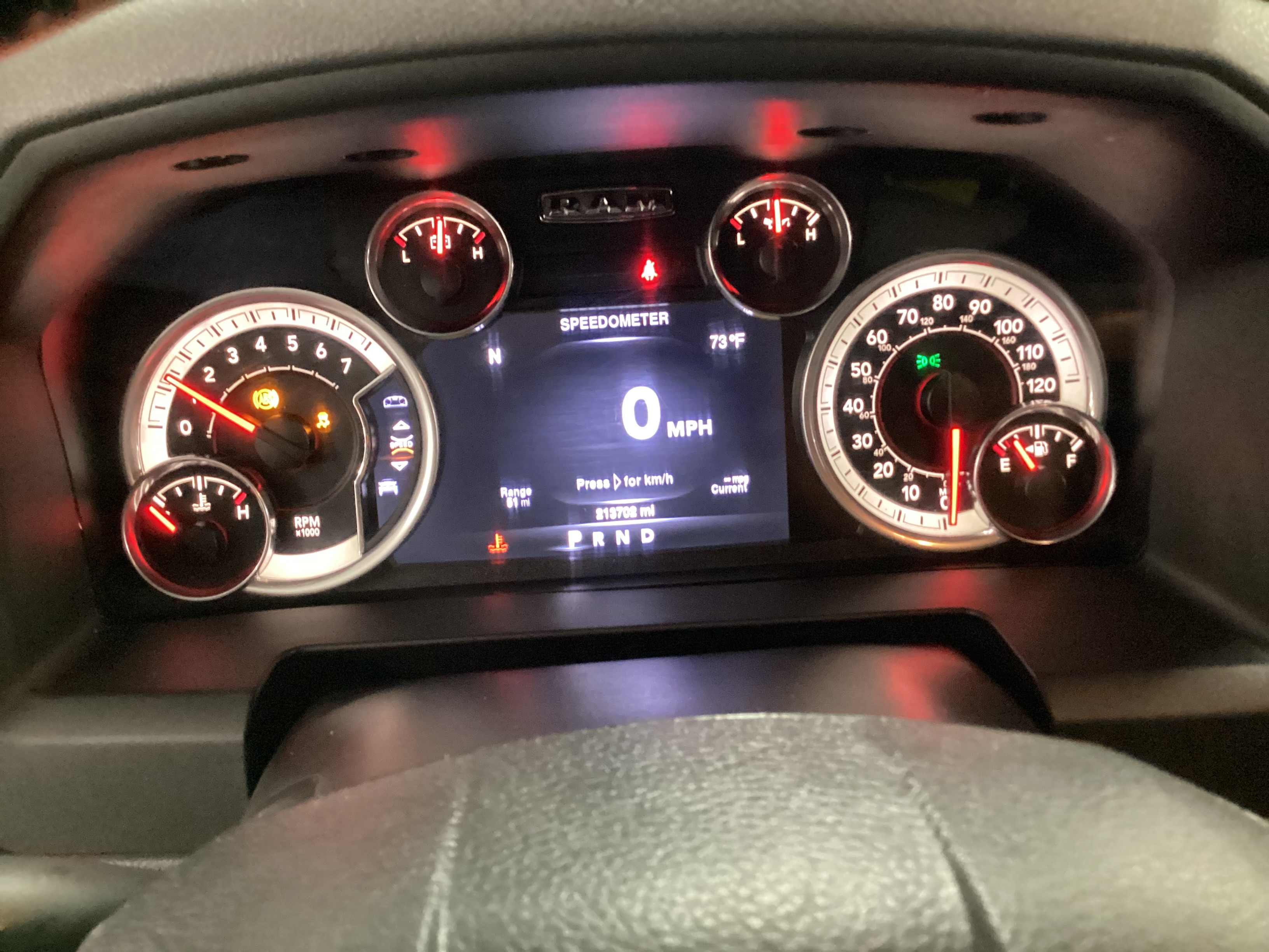 2016 RAM 1500 4WD Crew Cab Big Horn - Image 14