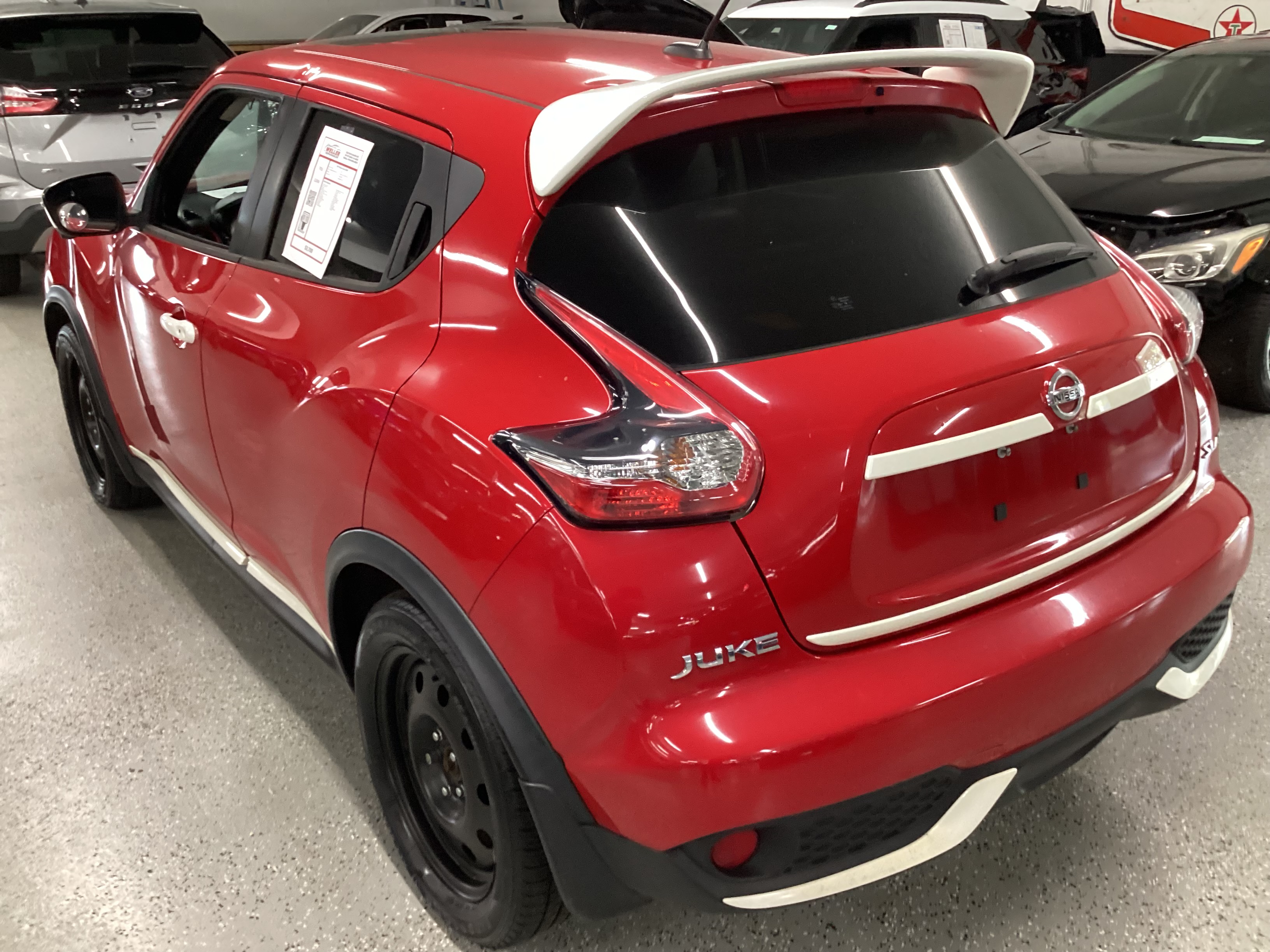 2015 NISSAN Juke SL AWD - Image 2
