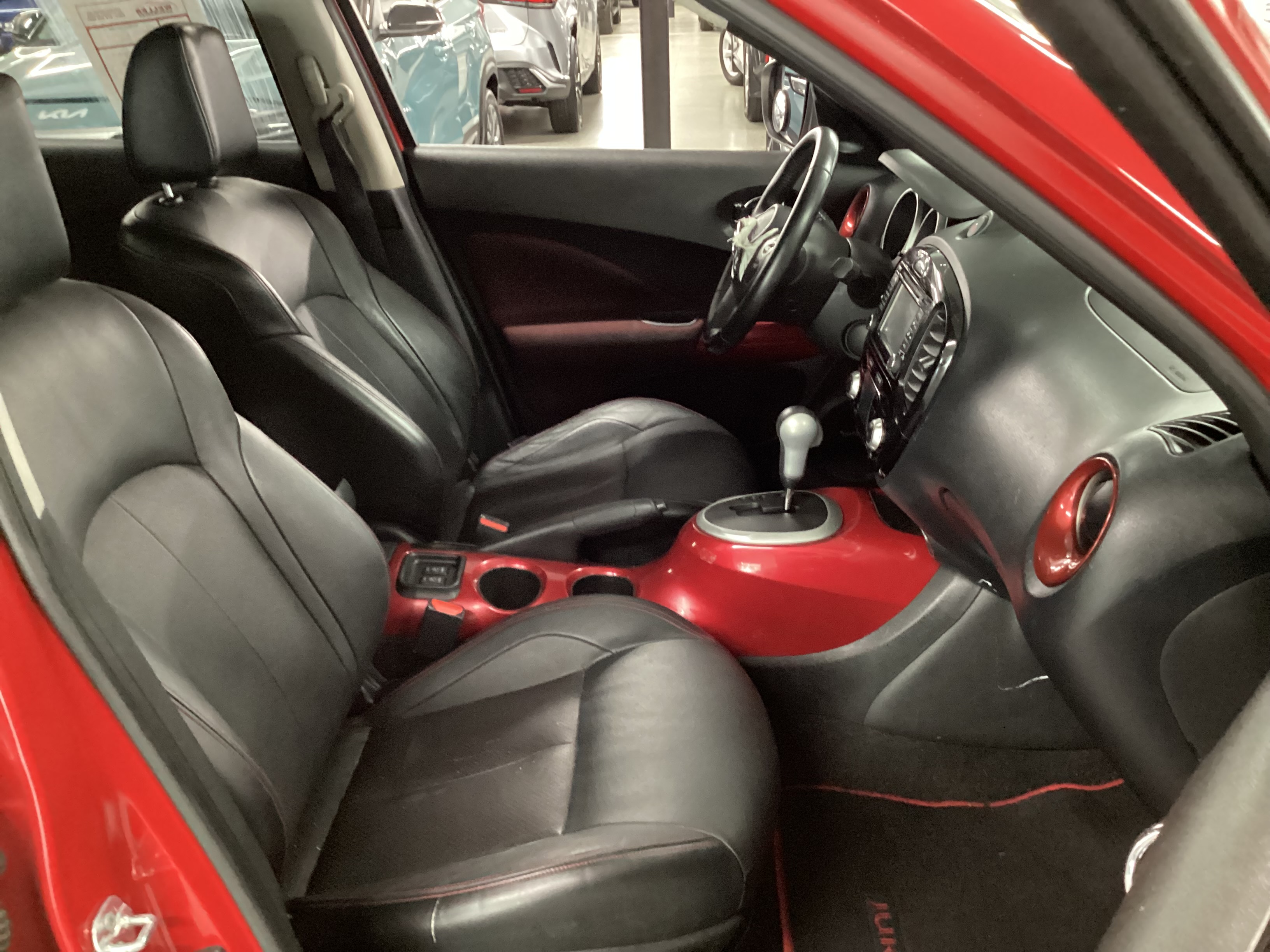 2015 NISSAN Juke SL AWD - Image 12