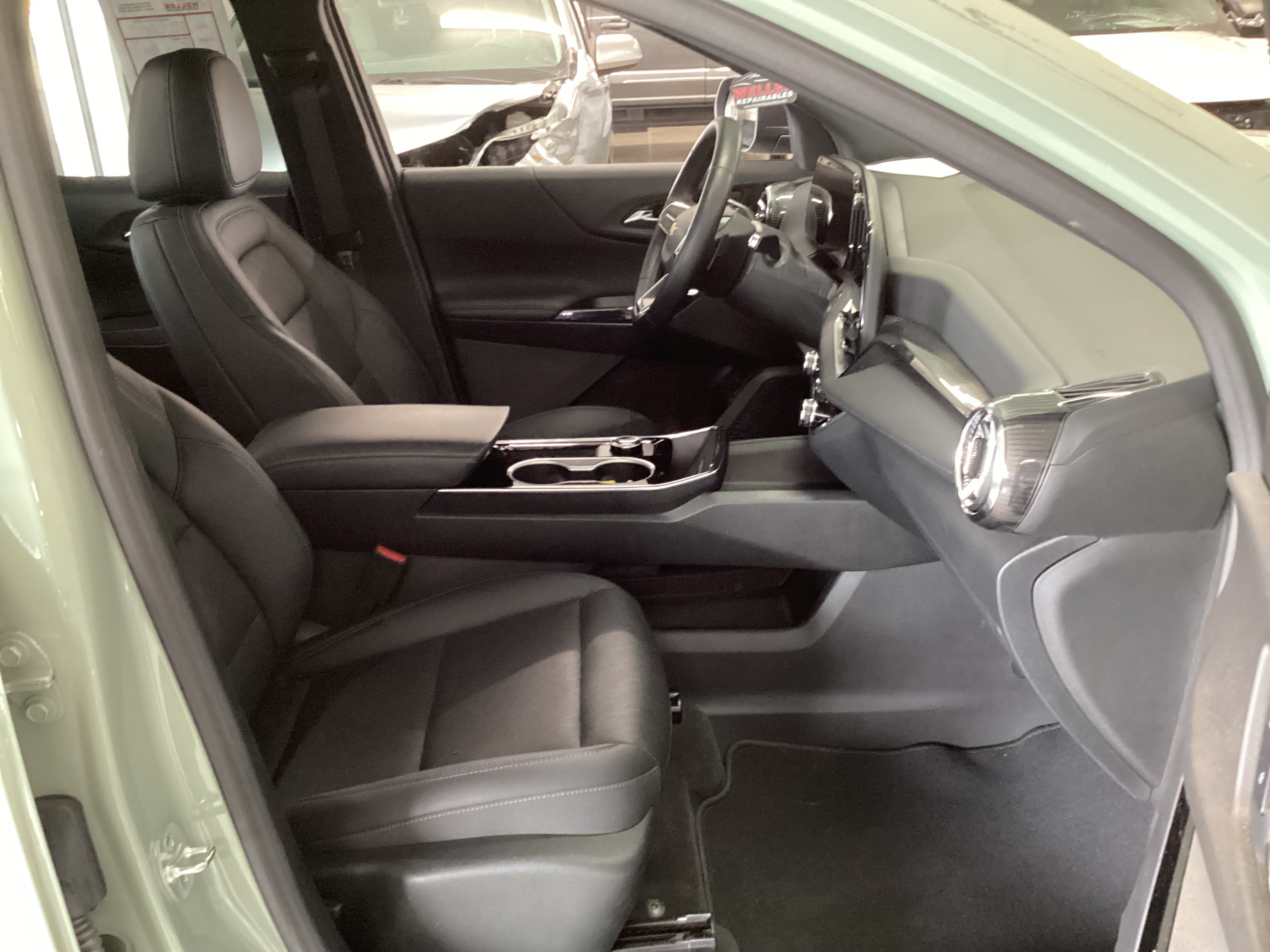 2026 CHEVROLET Equinox 2LT AWD - Image 17