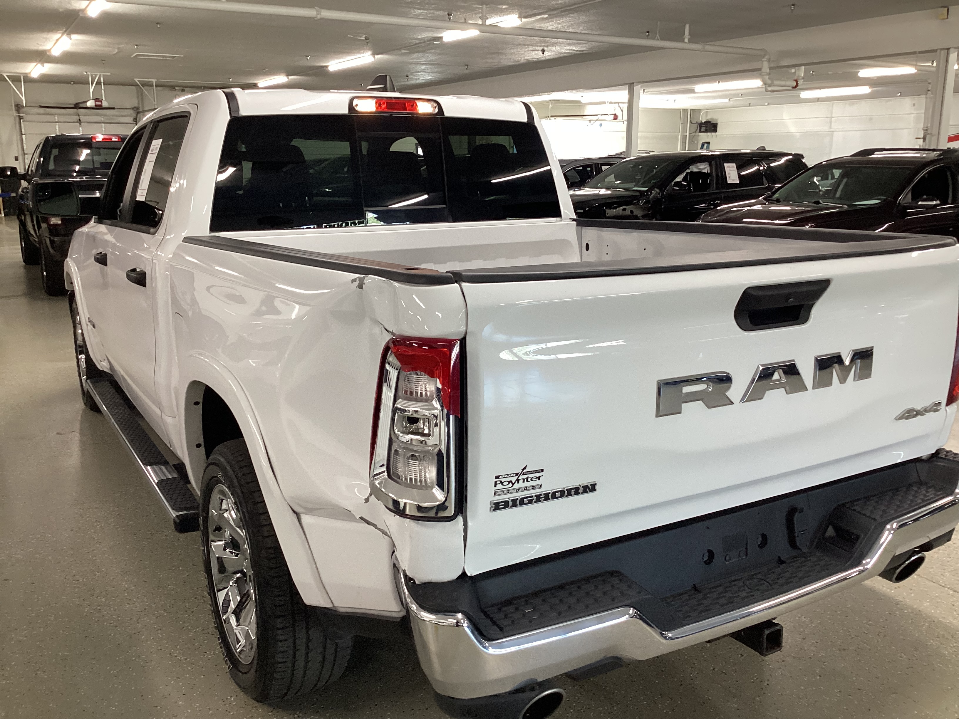2025 RAM 1500 Big Horn 4WD Crew Cab - Image 2
