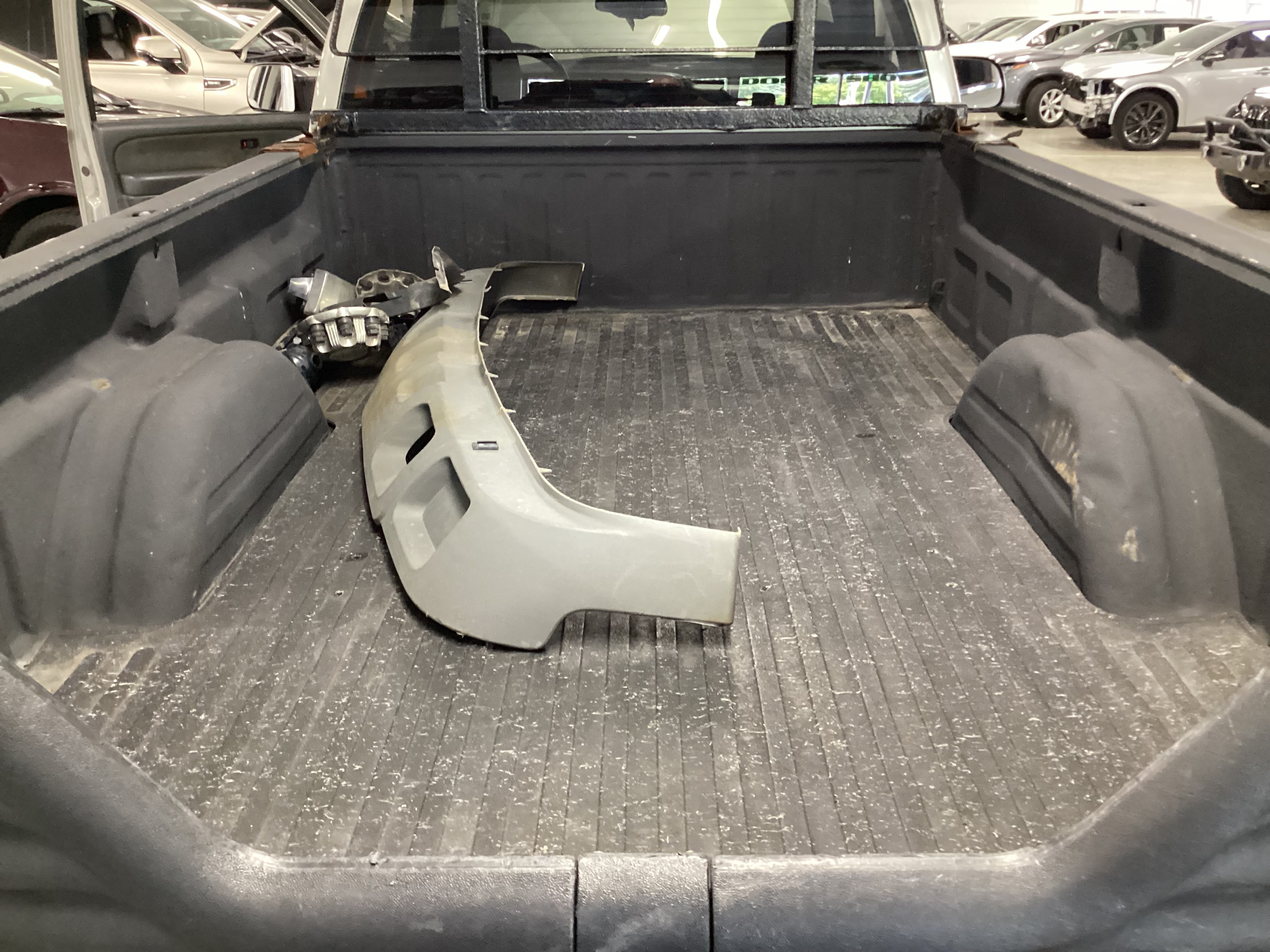 2003 CHEVROLET Silverado 2500HD 4WD - Image 9