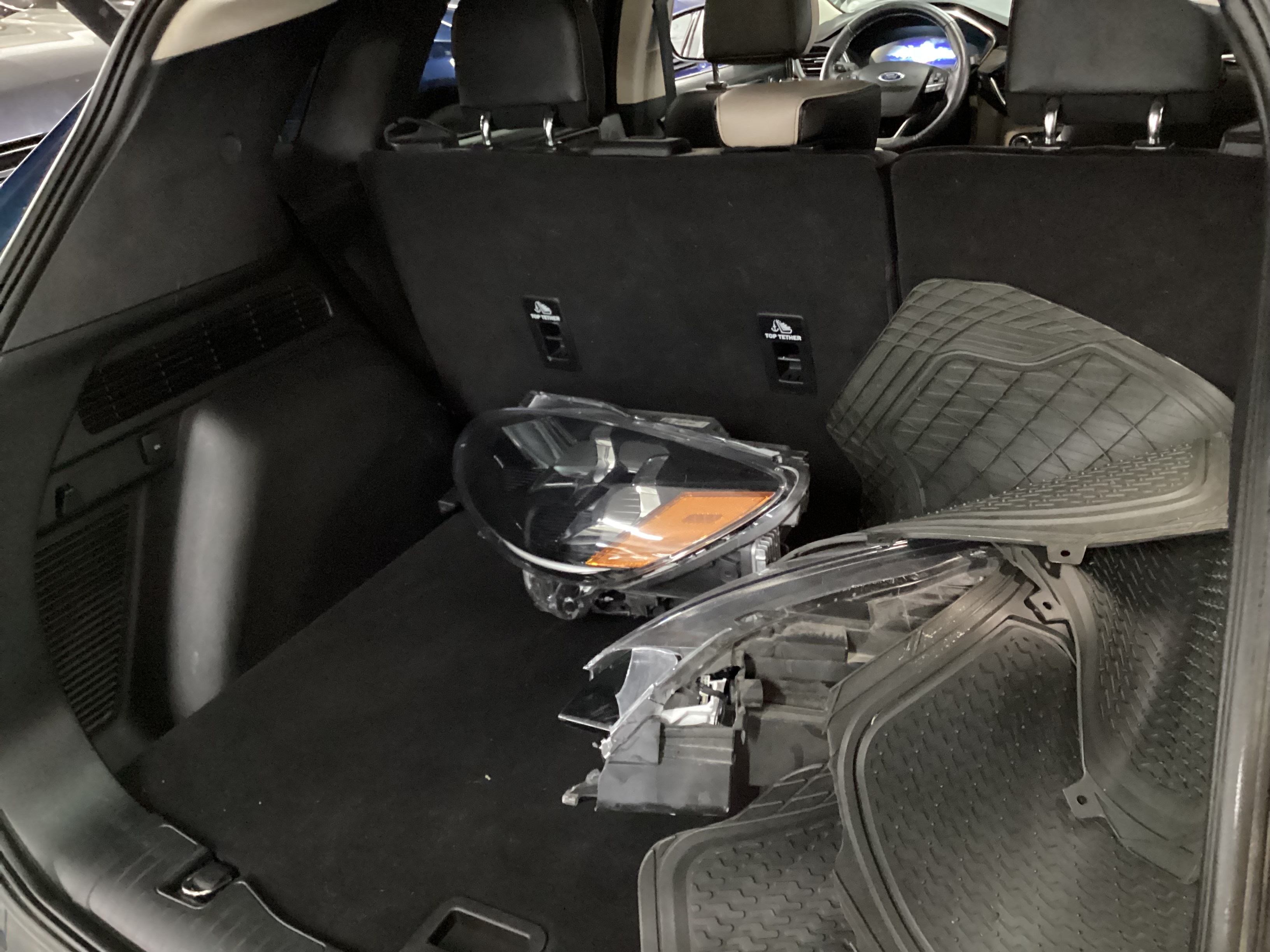 2020 FORD Escape Titanium 4WD - Image 10