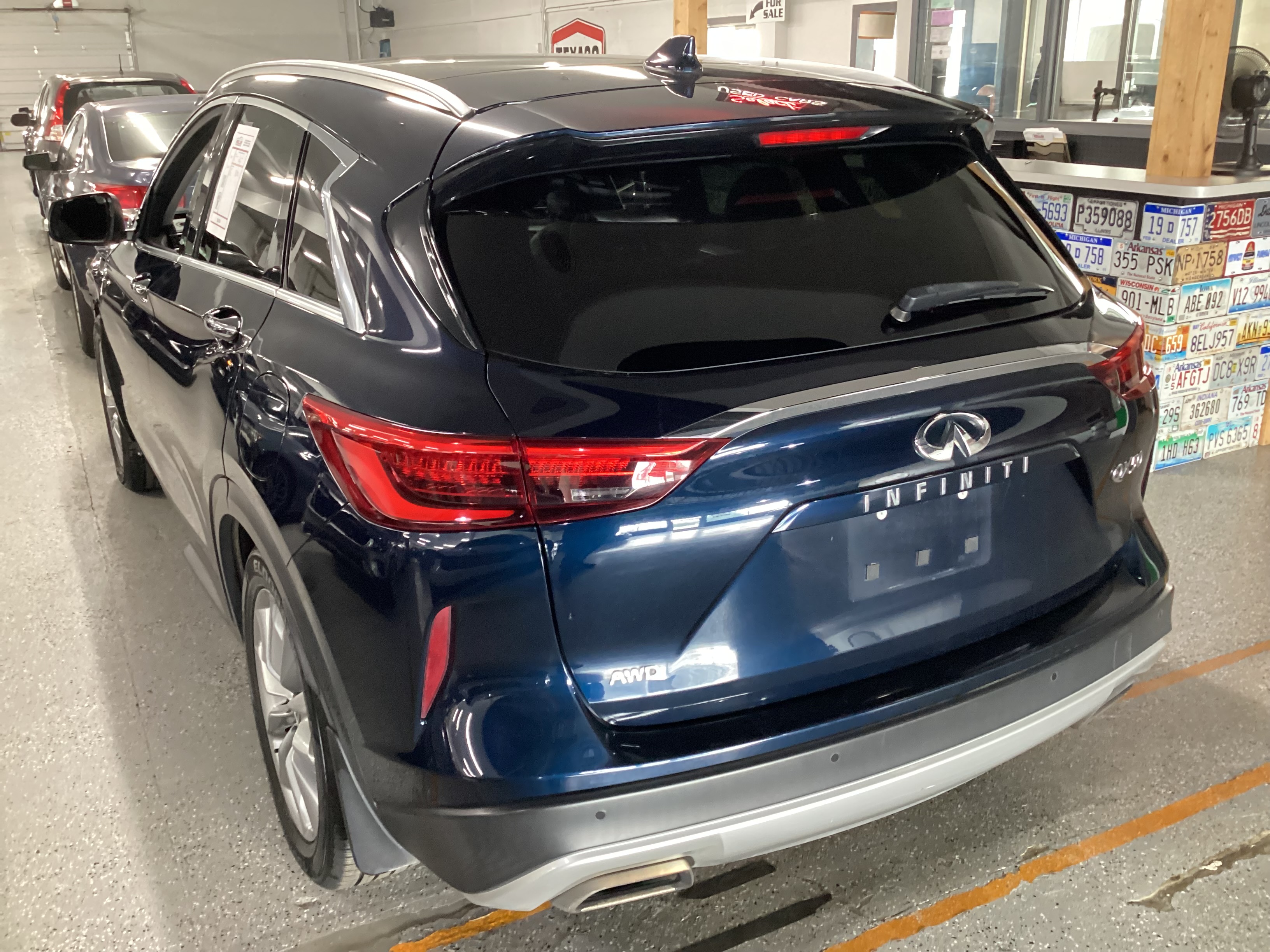 2020 INFINITI QX50 LUXE AWD - Image 2