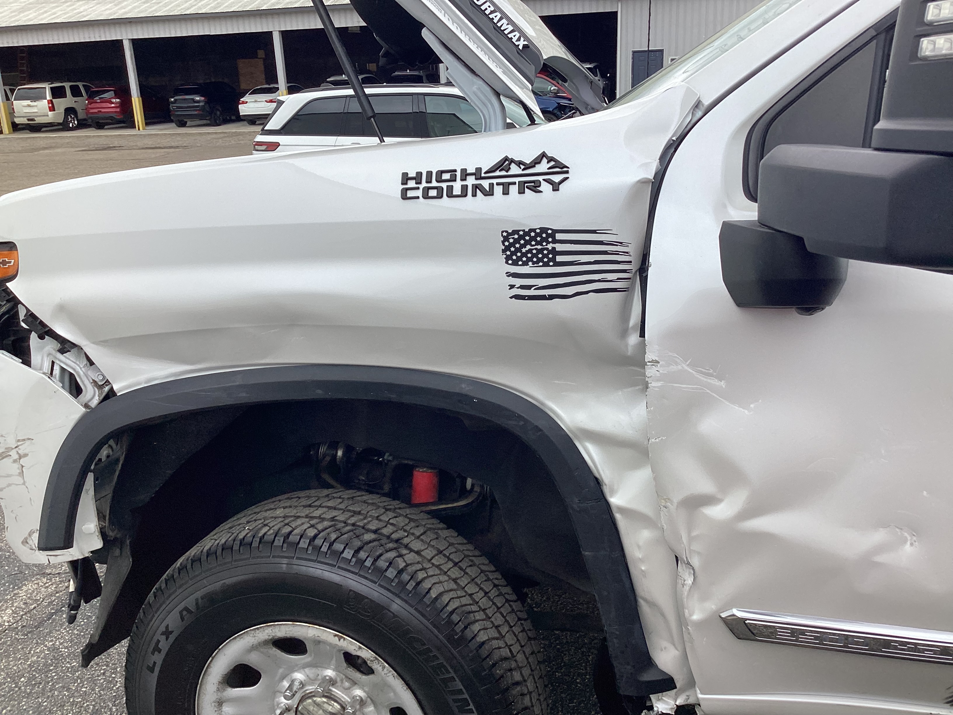 2024 CHEVROLET Silverado 3500HD High Country 4WD Crew Cab - Image 14