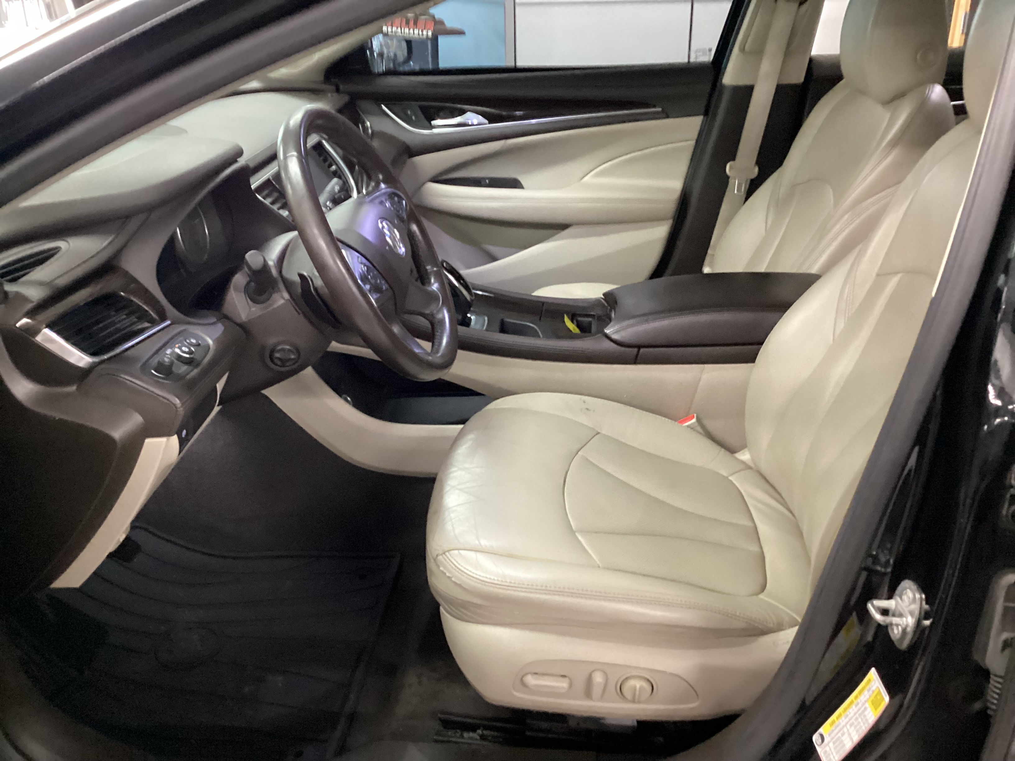 2017 BUICK LaCrosse Essence - Image 6