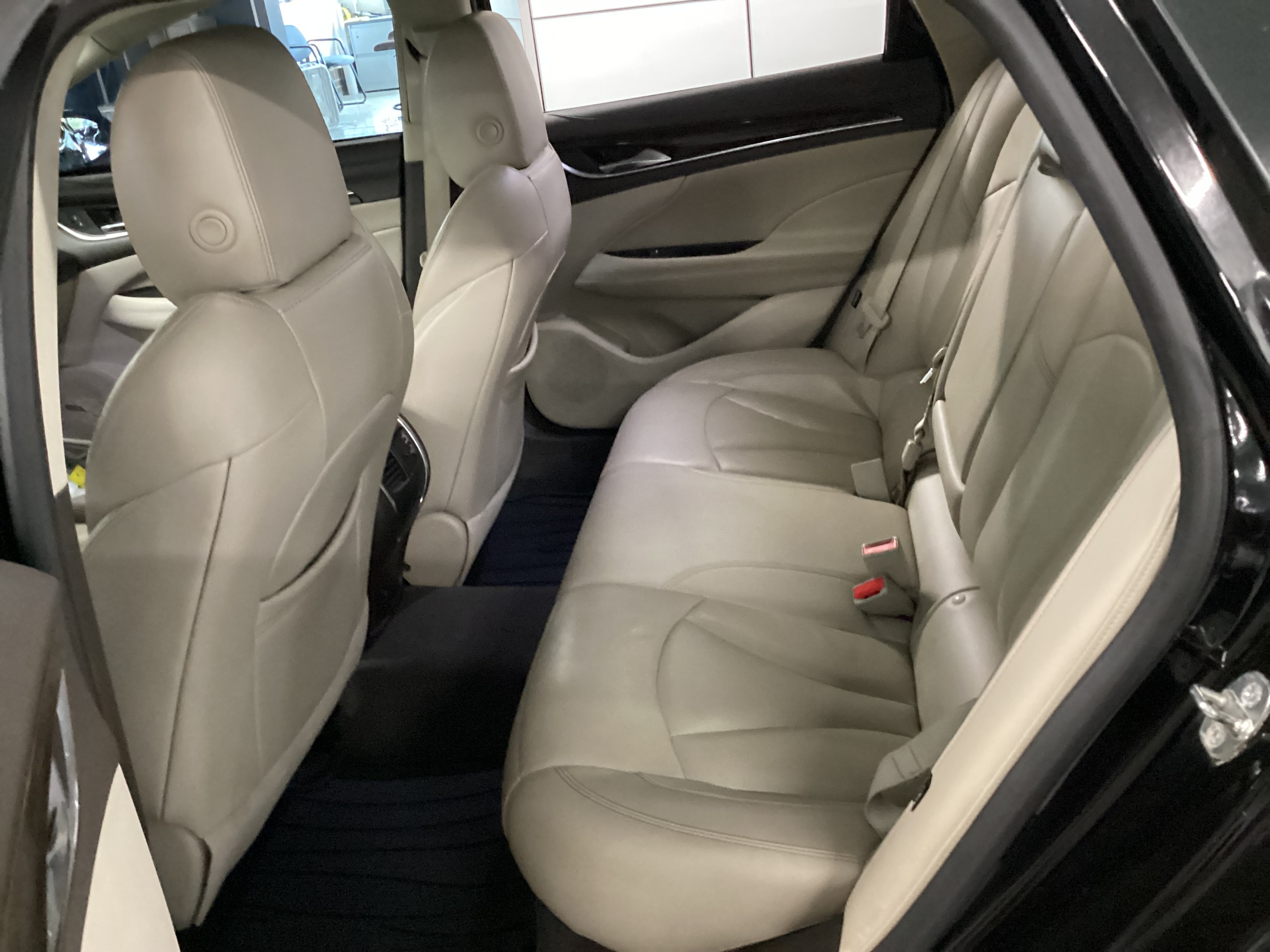 2017 BUICK LaCrosse Essence - Image 7
