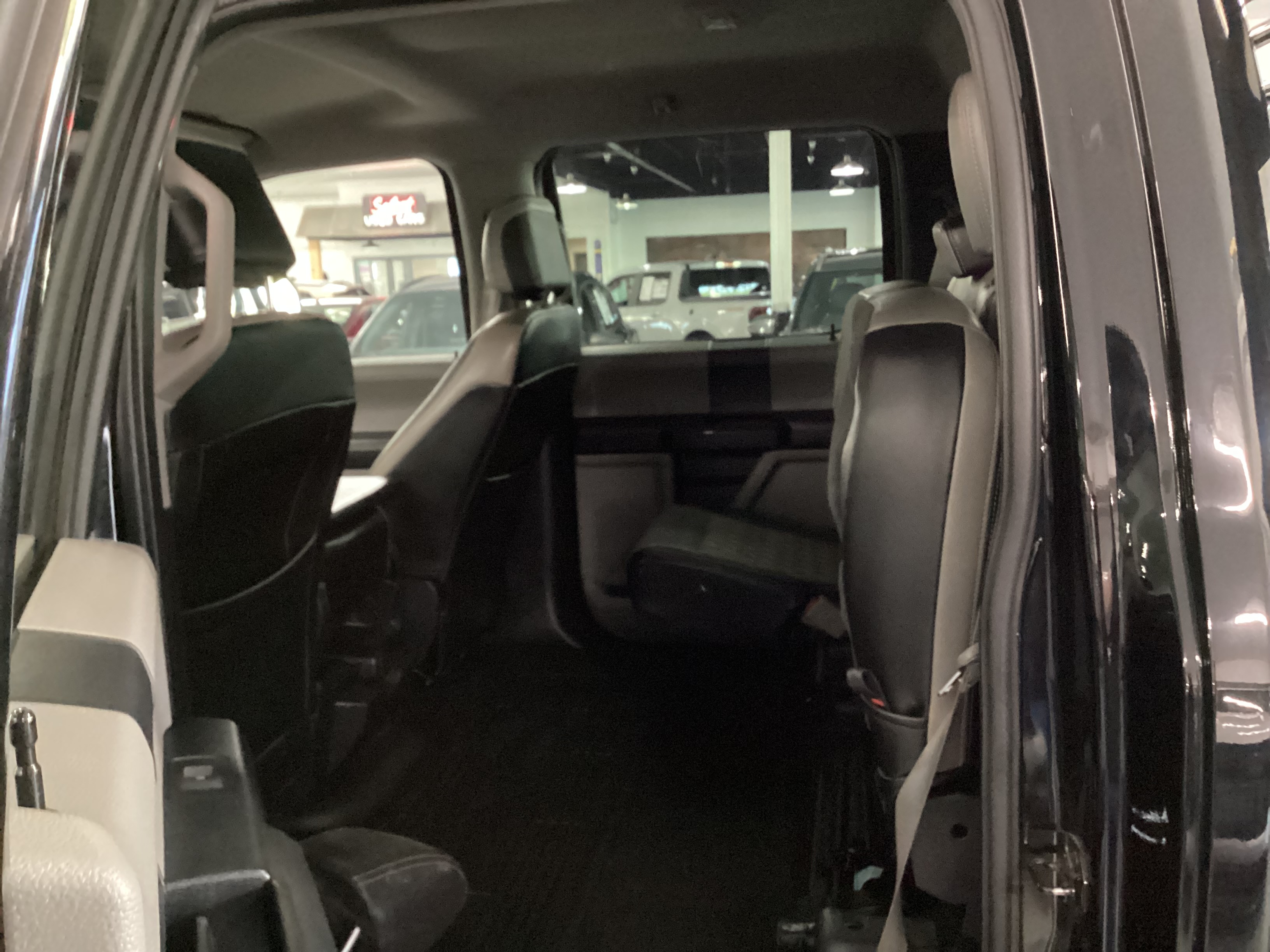 2019 FORD F-450 SD XL Dually 4WD - Image 9