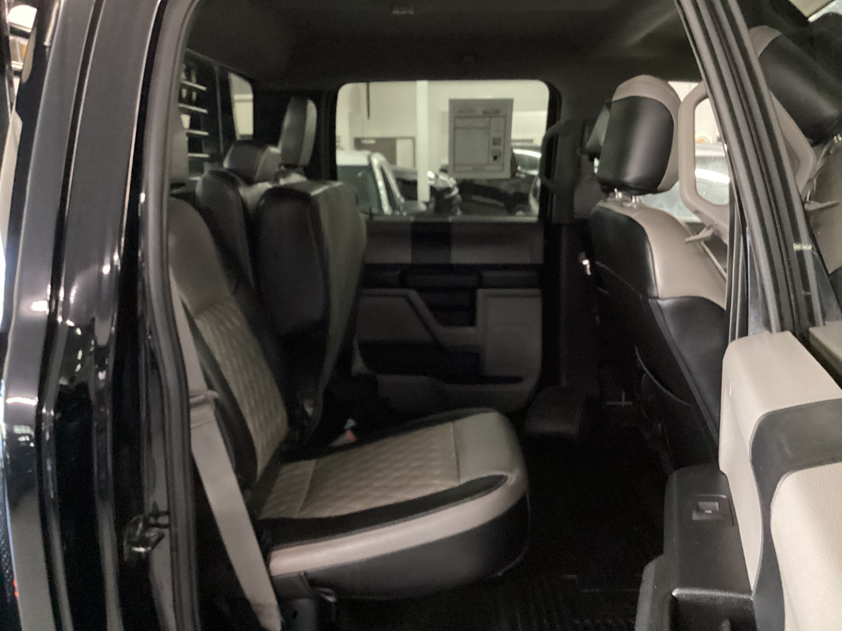 2019 FORD F-450 SD XL Dually 4WD - Image 10