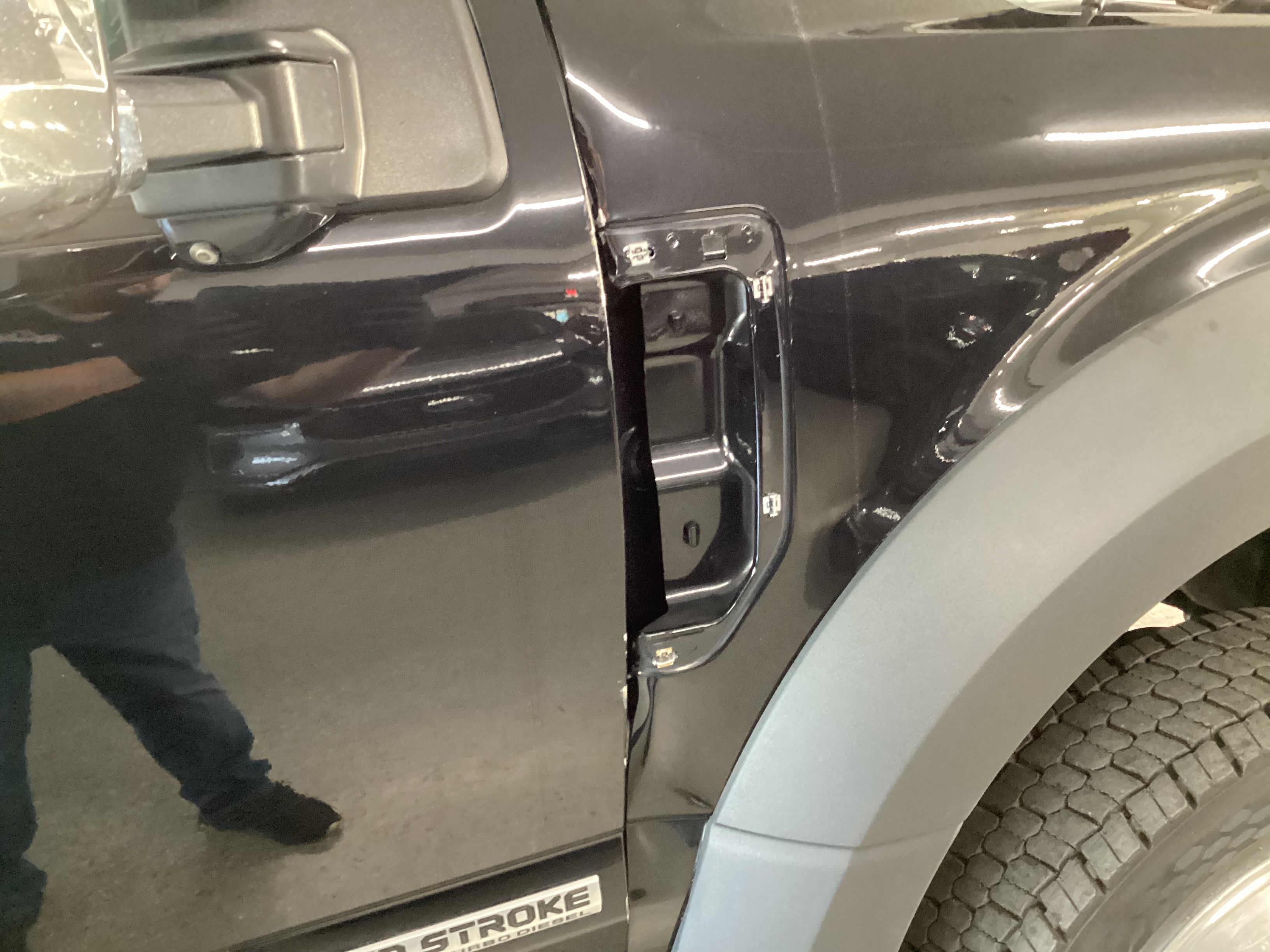 2019 FORD F-450 SD XL Dually 4WD - Image 11