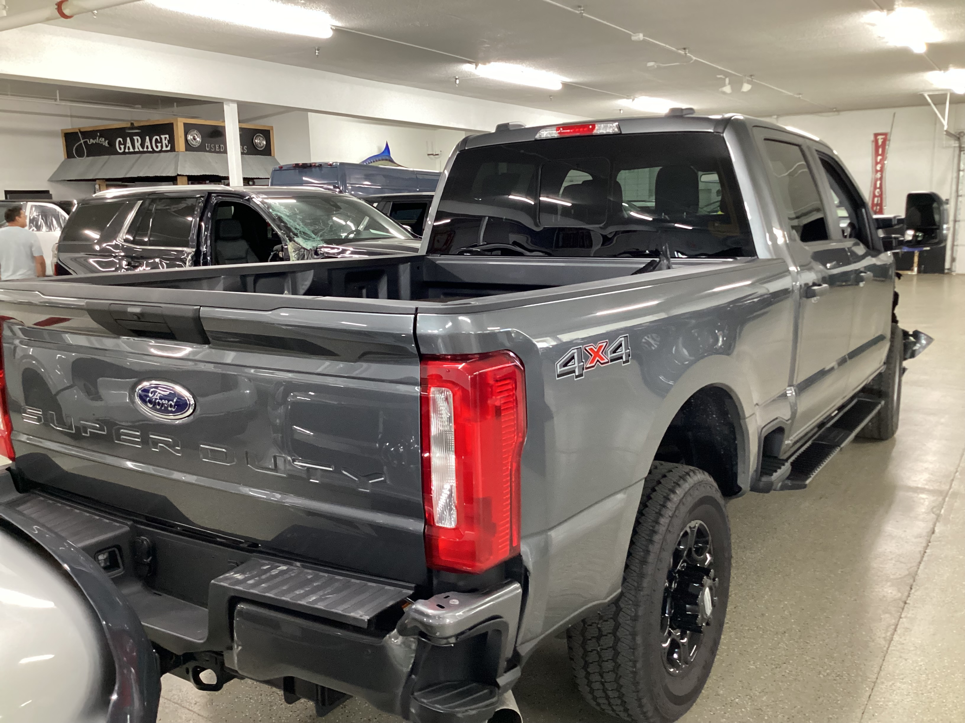 2026 FORD F-250 Super Duty XL 4WD Crew Cab - Image 3