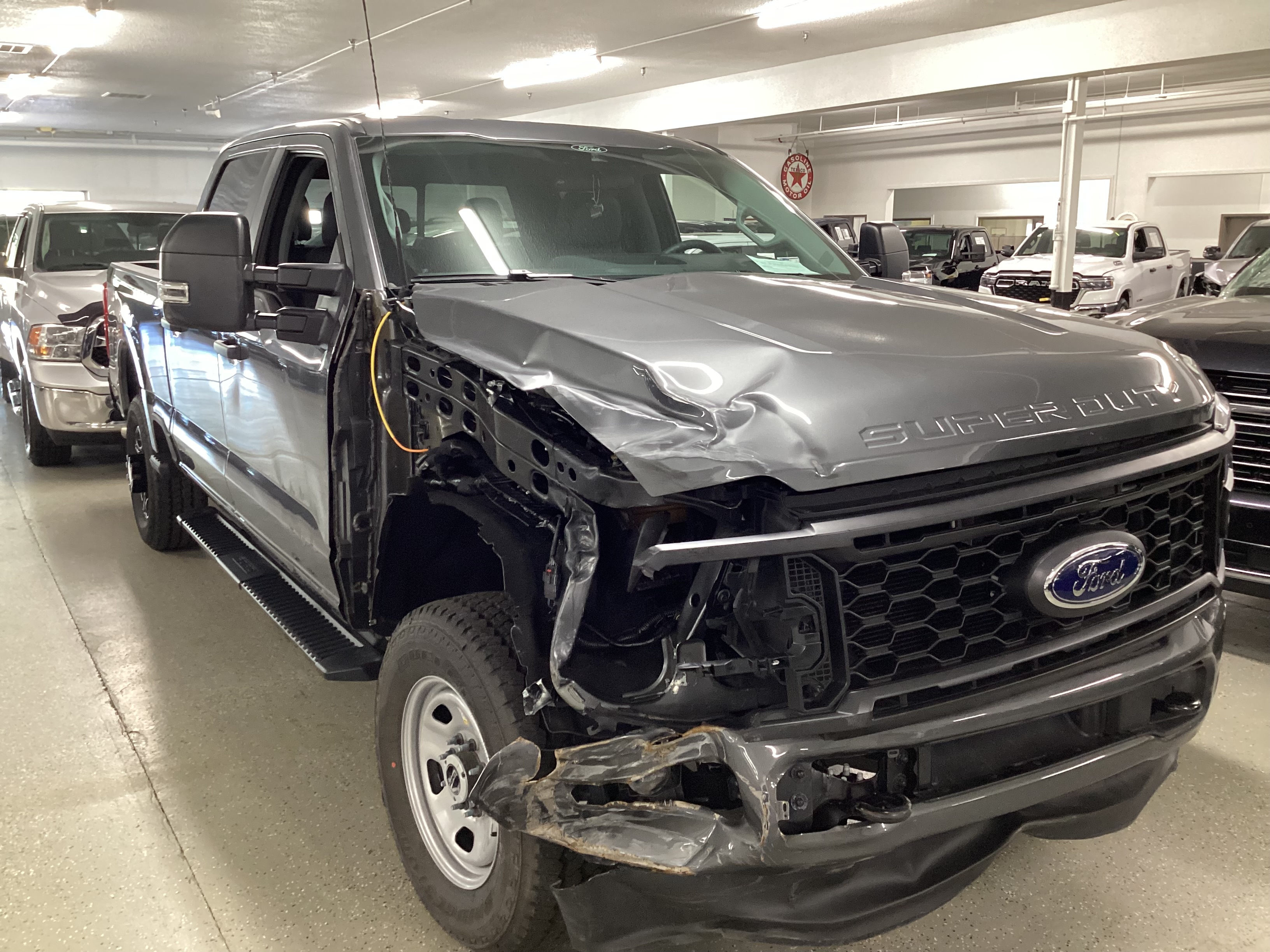 2026 FORD F-250 Super Duty XL 4WD Crew Cab - Image 4