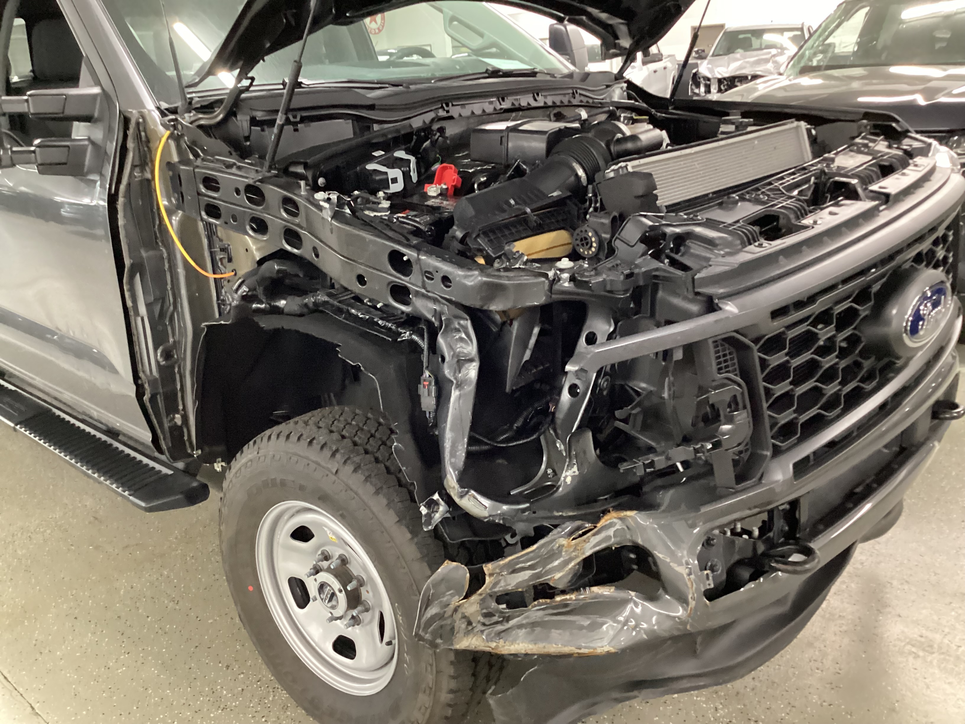 2026 FORD F-250 Super Duty XL 4WD Crew Cab - Image 6