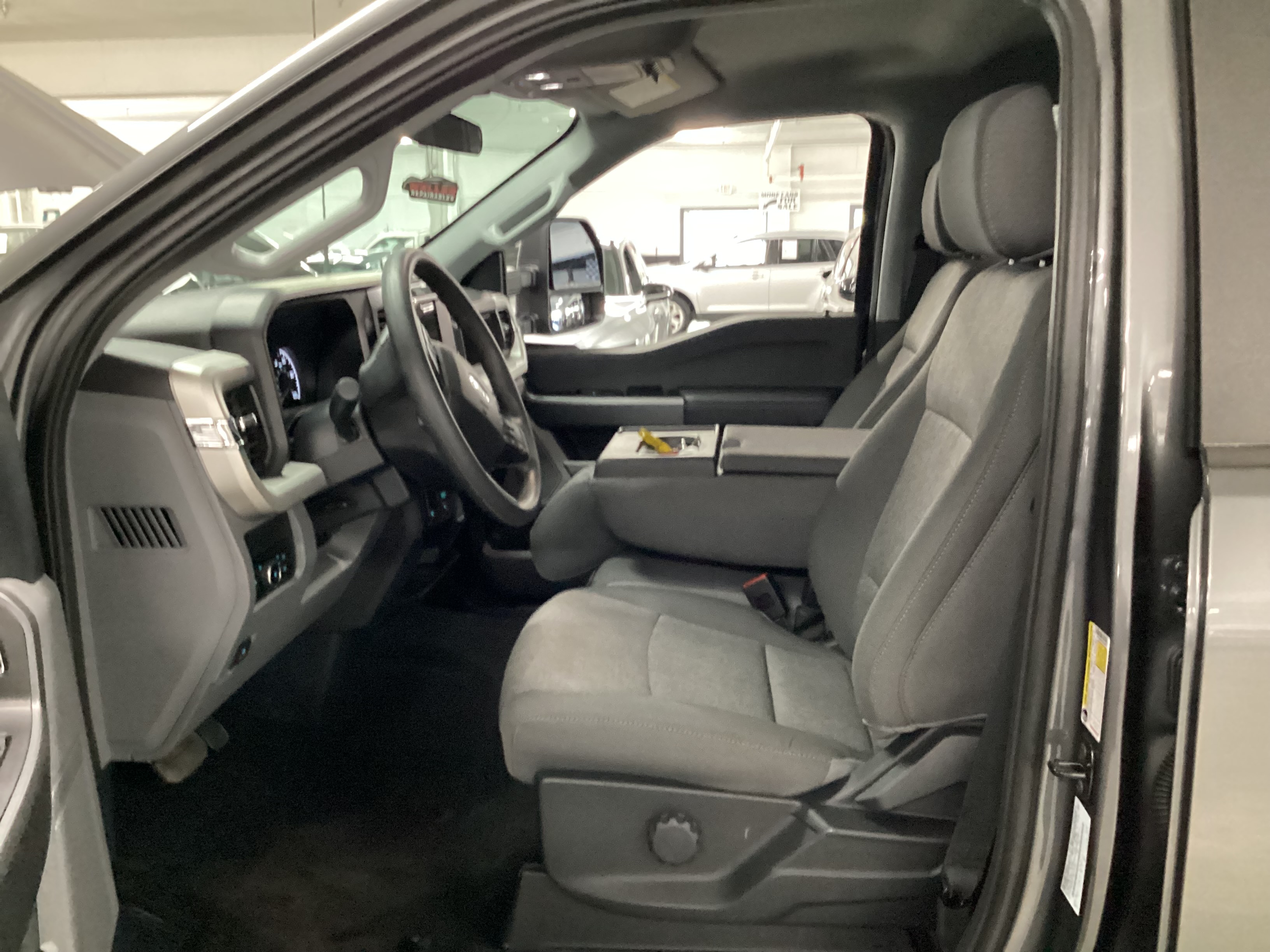 2026 FORD F-250 Super Duty XL 4WD Crew Cab - Image 10