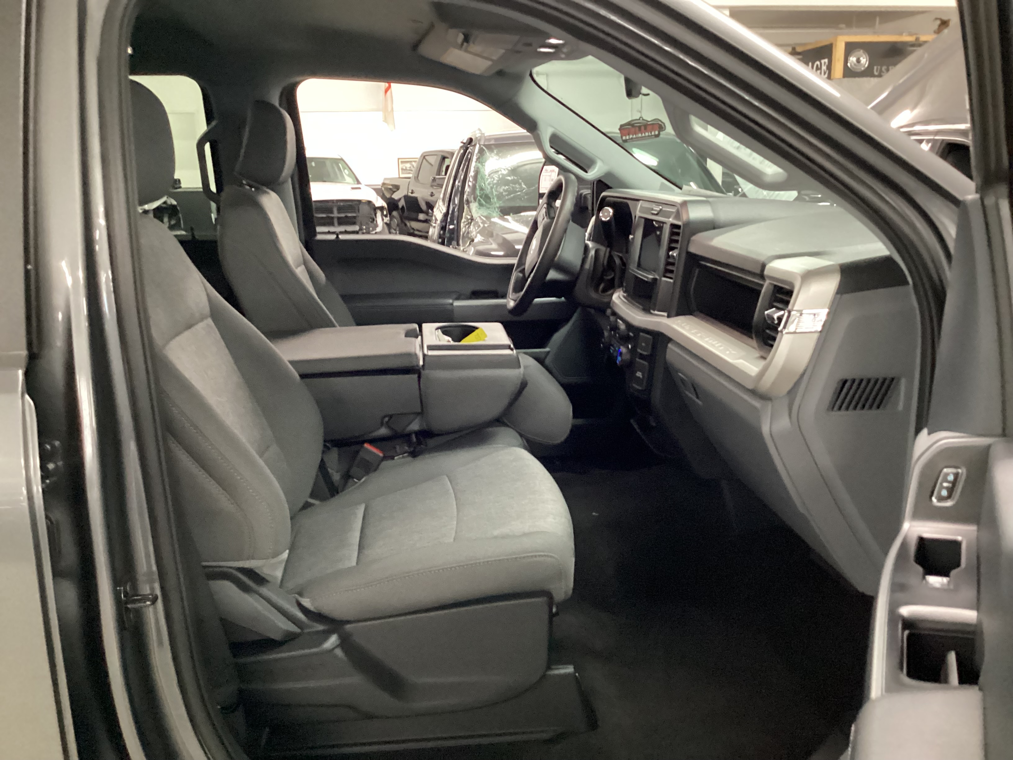 2026 FORD F-250 Super Duty XL 4WD Crew Cab - Image 14