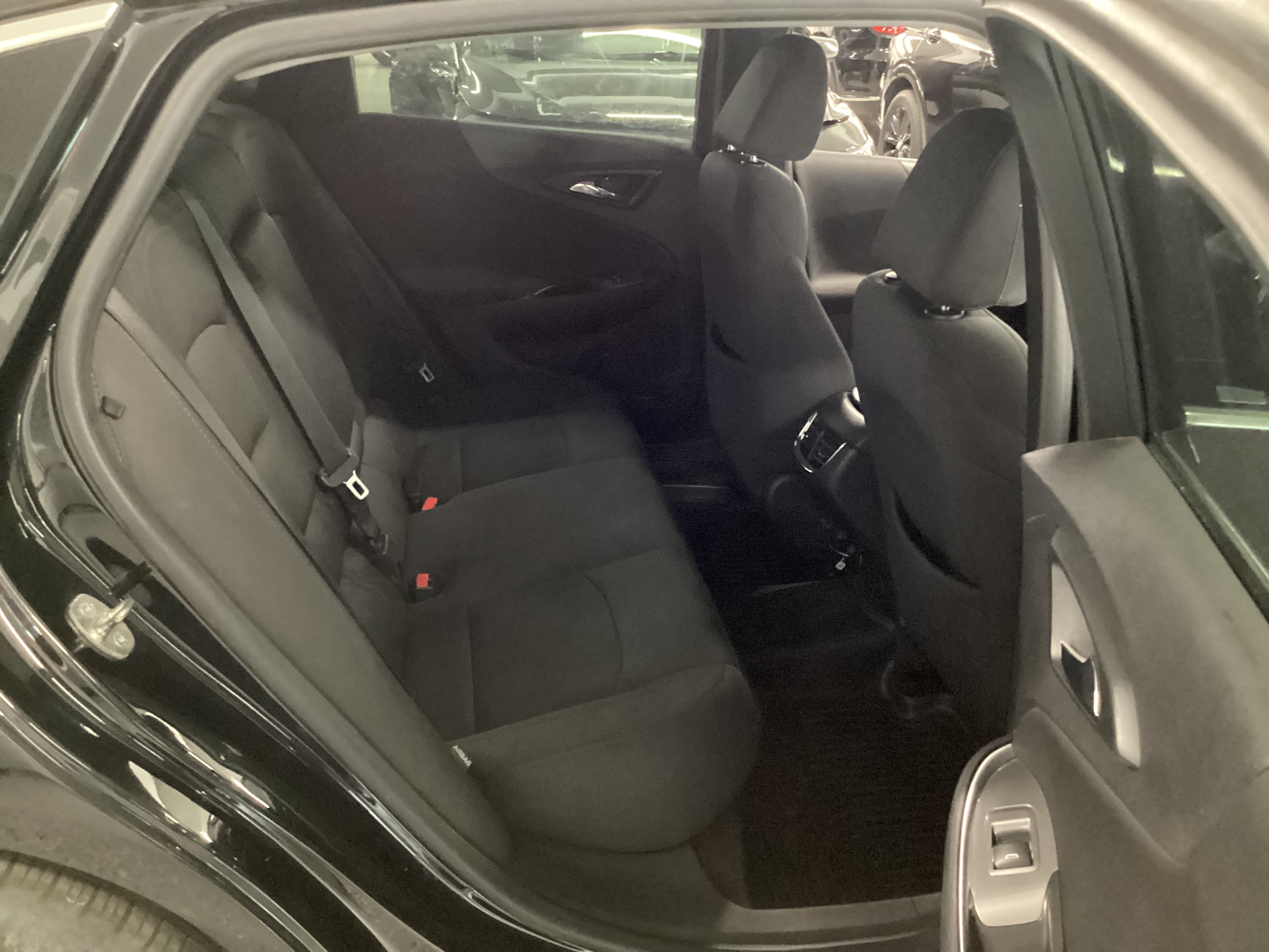 2016 CHEVROLET Malibu 1LT - Image 12