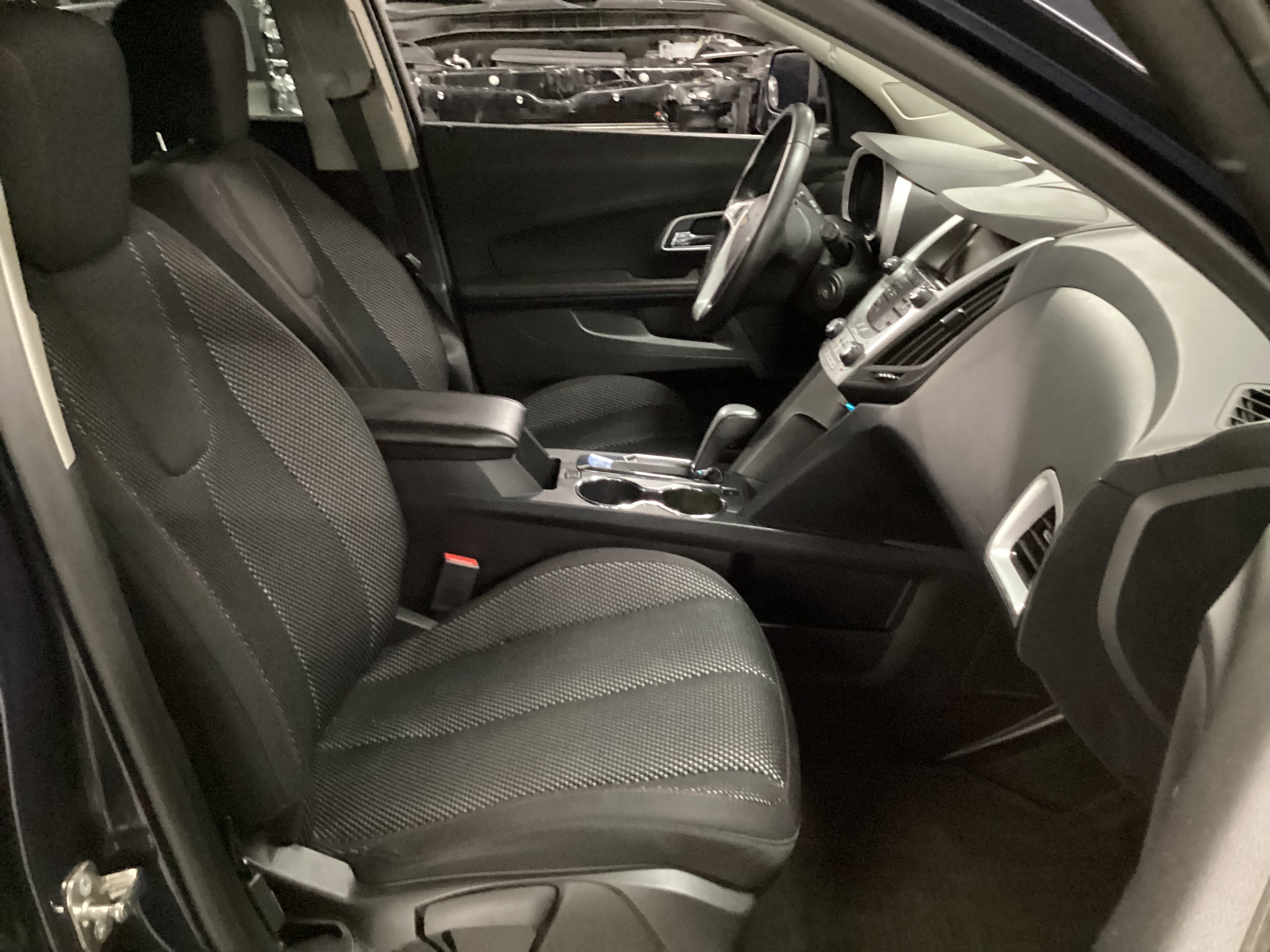 2015 CHEVROLET Equinox LT - Image 14