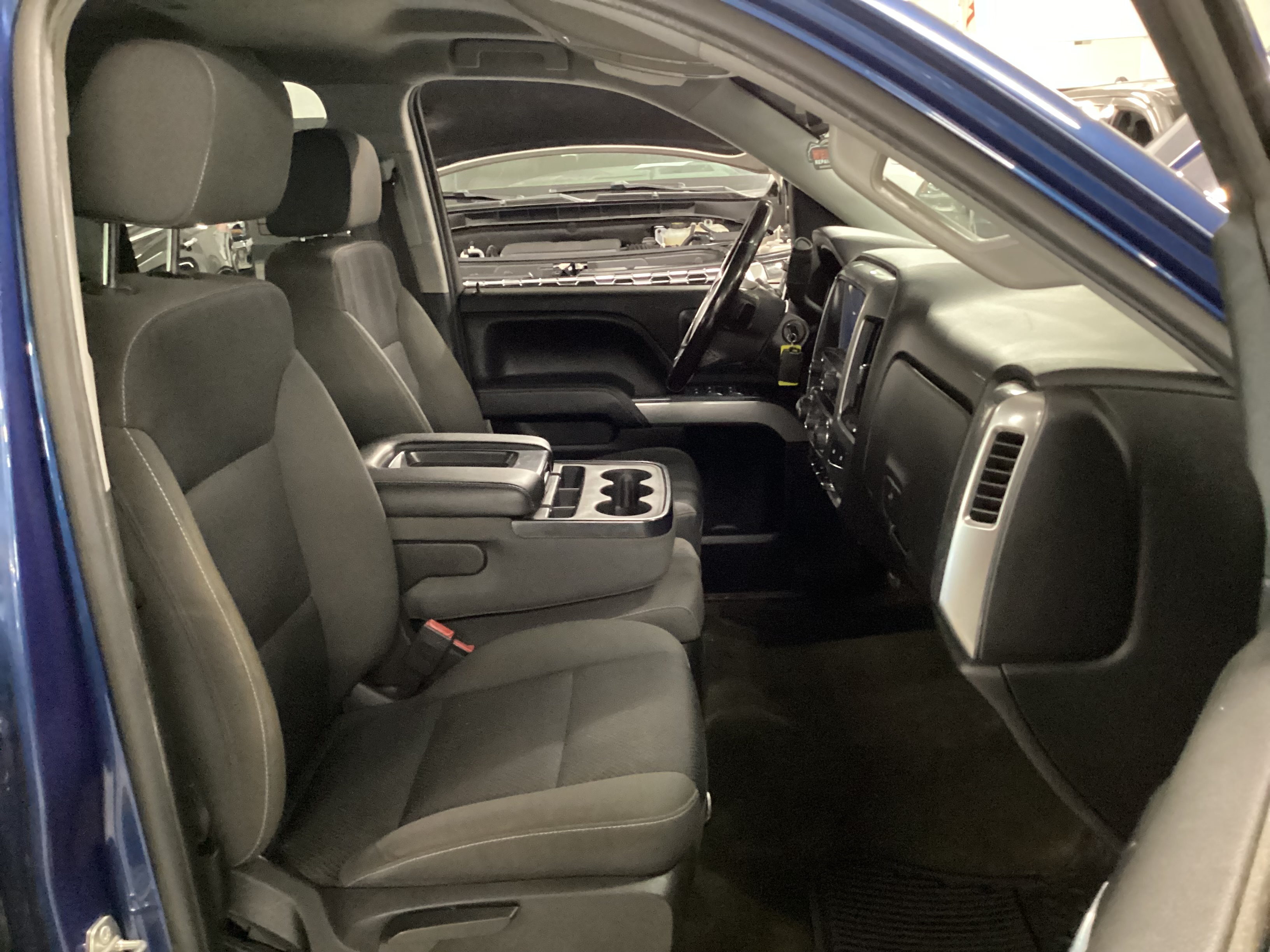 2018 CHEVROLET Silverado 4WD Double Cab LT - Image 12