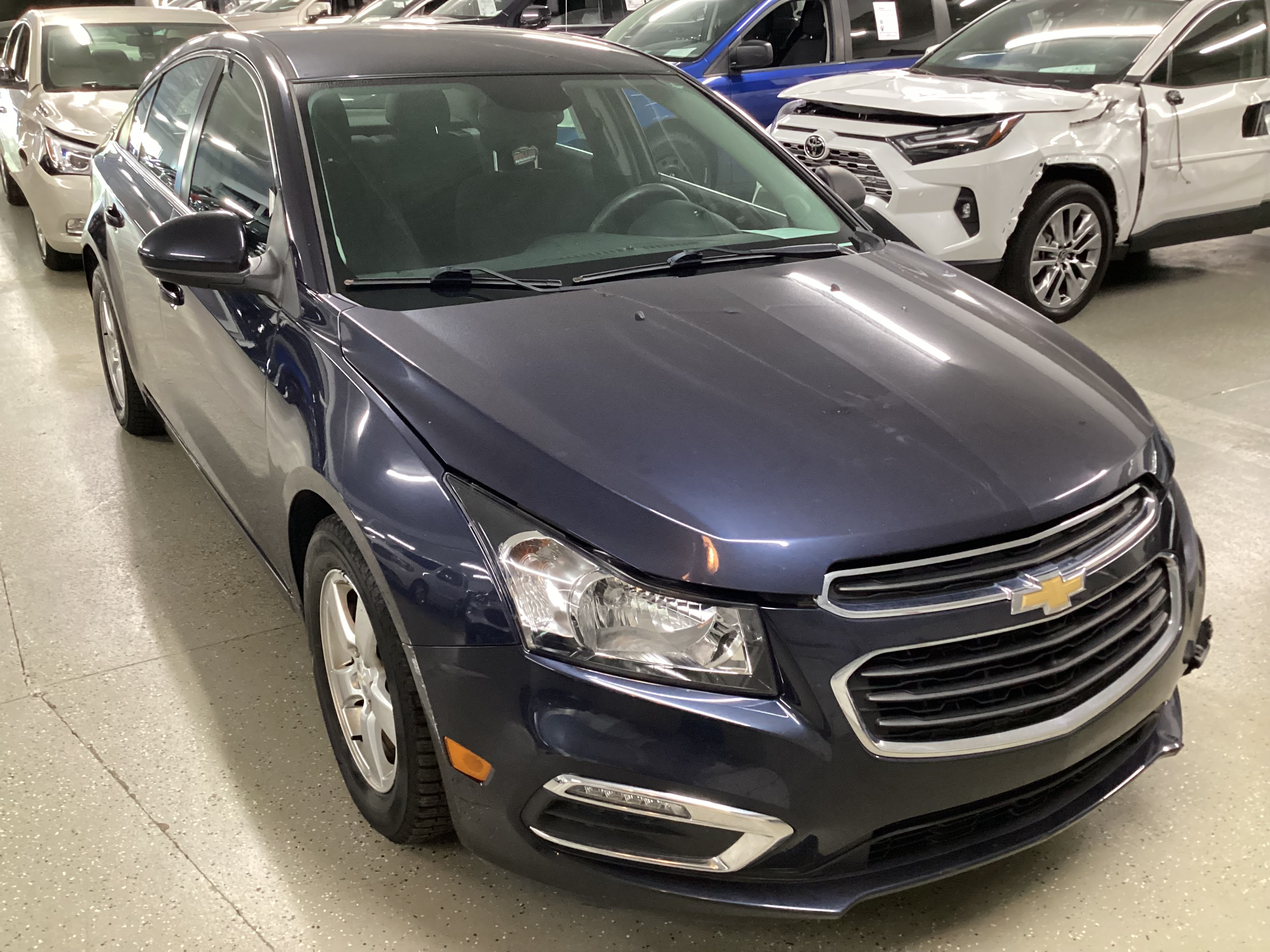 2015 CHEVROLET Cruze 1LT - Image 4