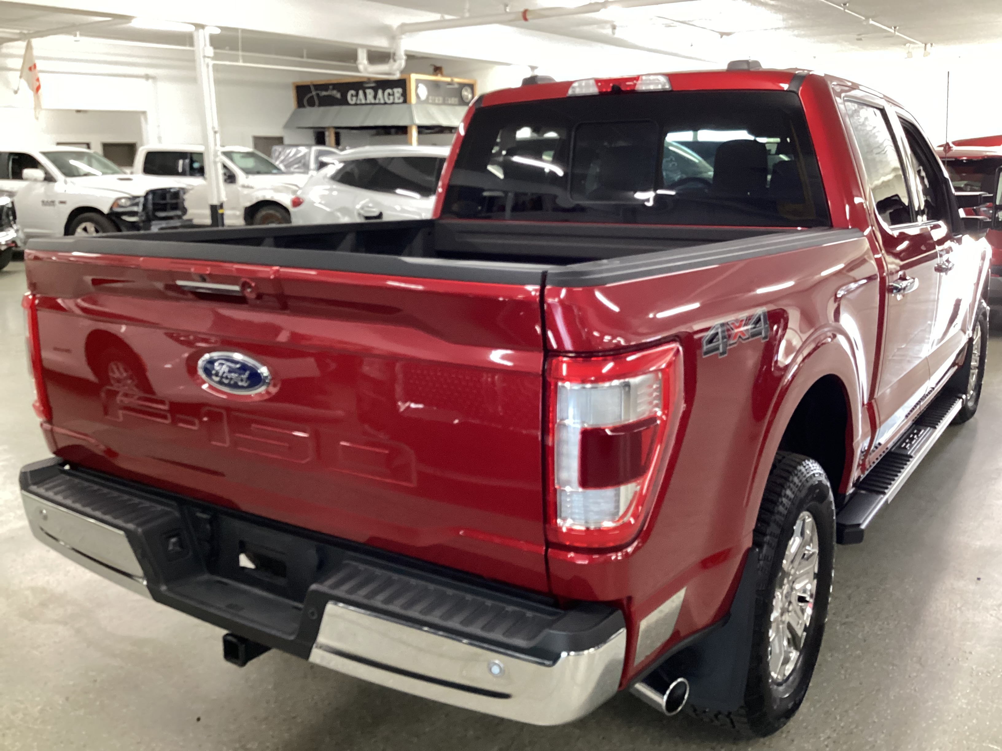 2022 FORD F-150 Lariat 4WD SuperCrew - Image 3