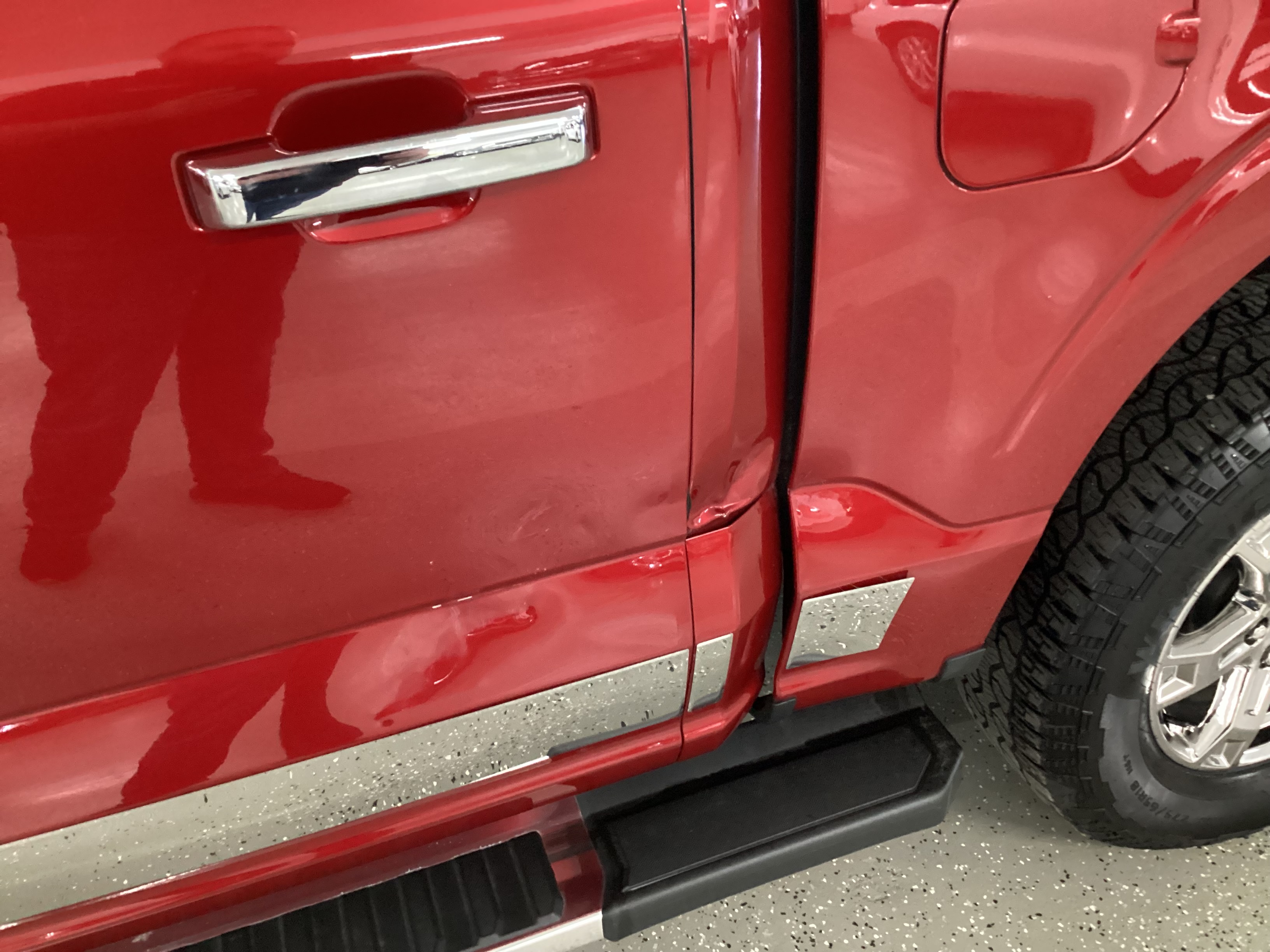 2022 FORD F-150 Lariat 4WD SuperCrew - Image 10