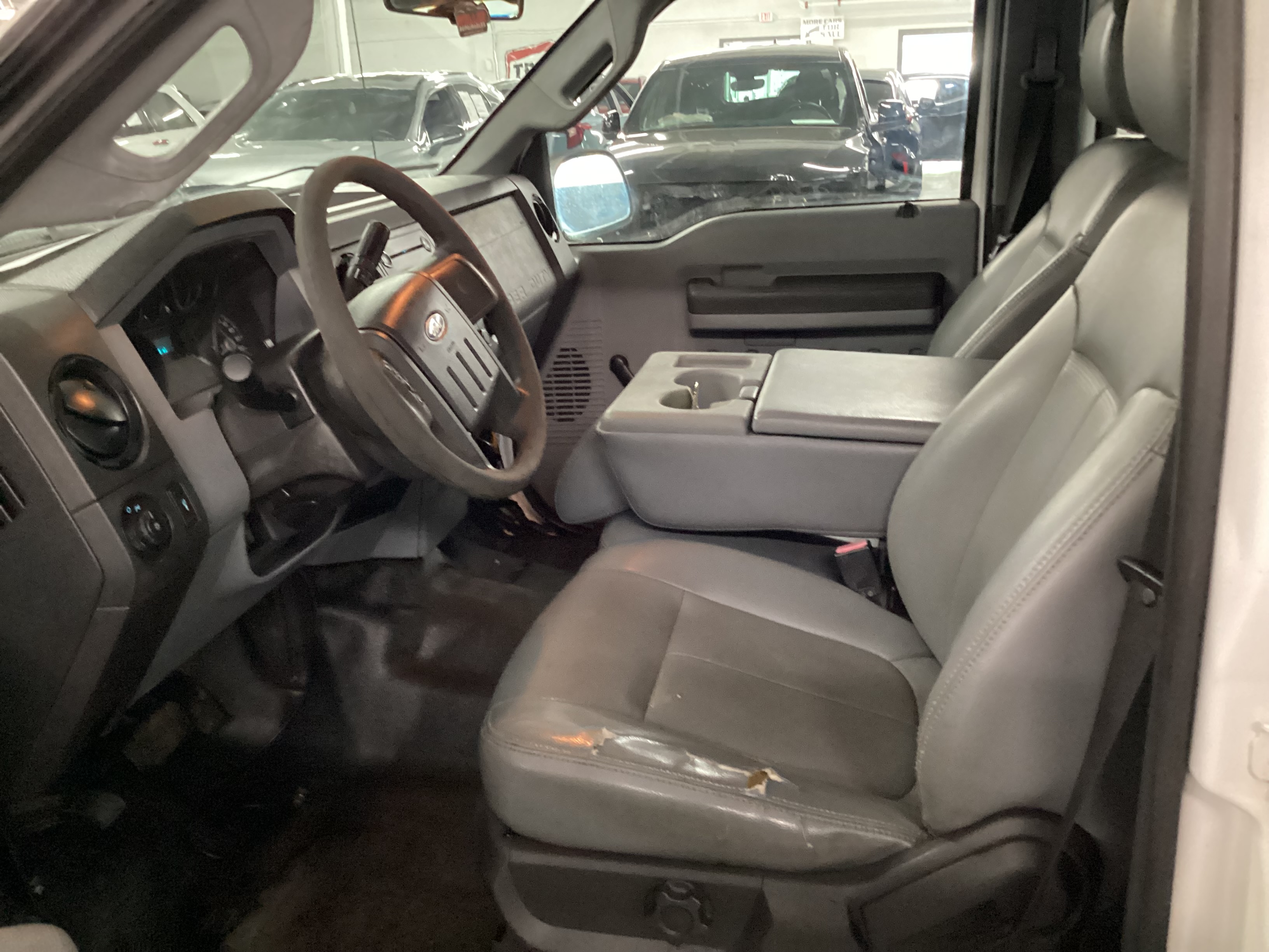 2011 FORD F-250 Super Duty Crew Cab XL - Image 5