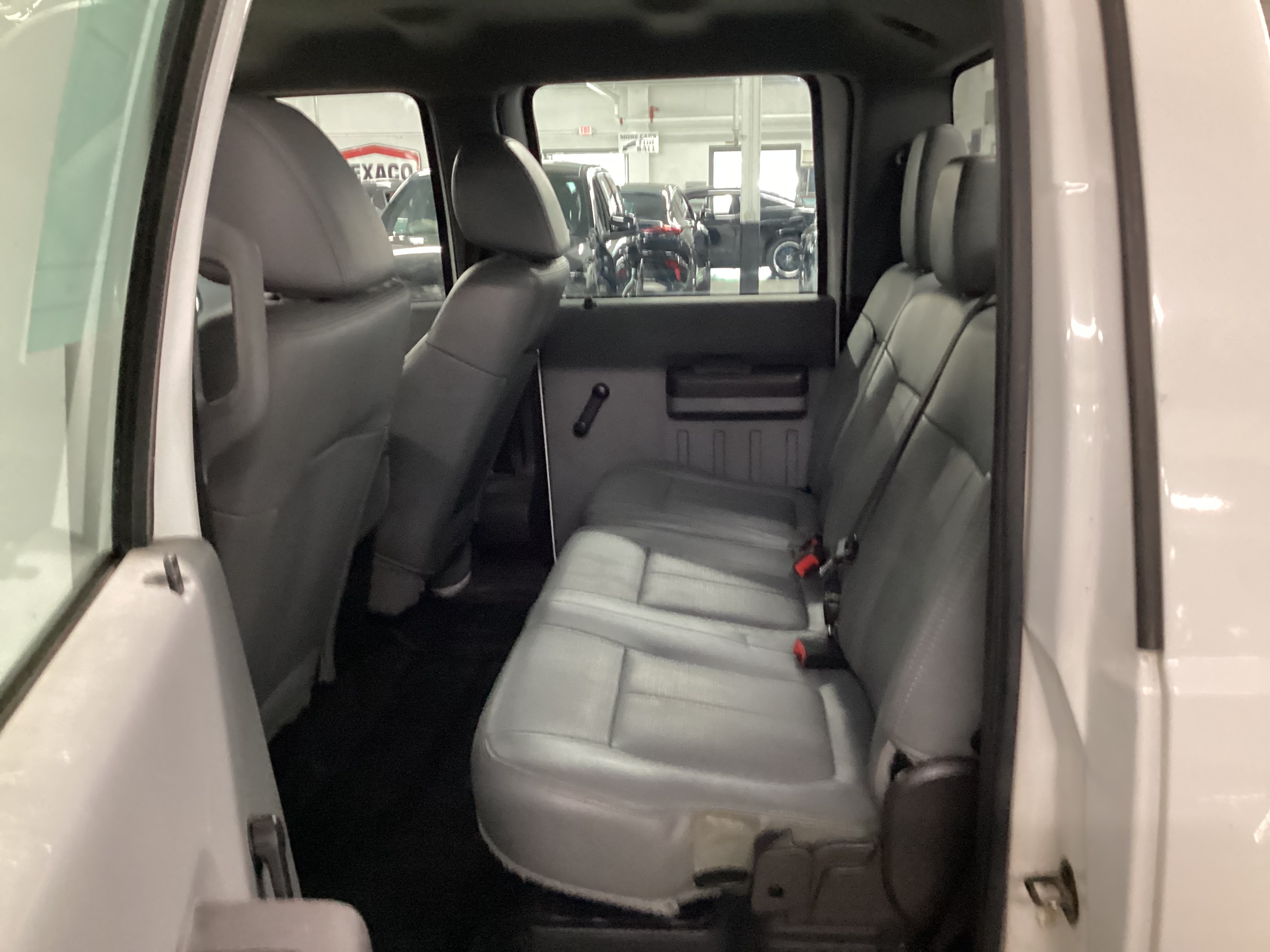 2011 FORD F-250 Super Duty Crew Cab XL - Image 6