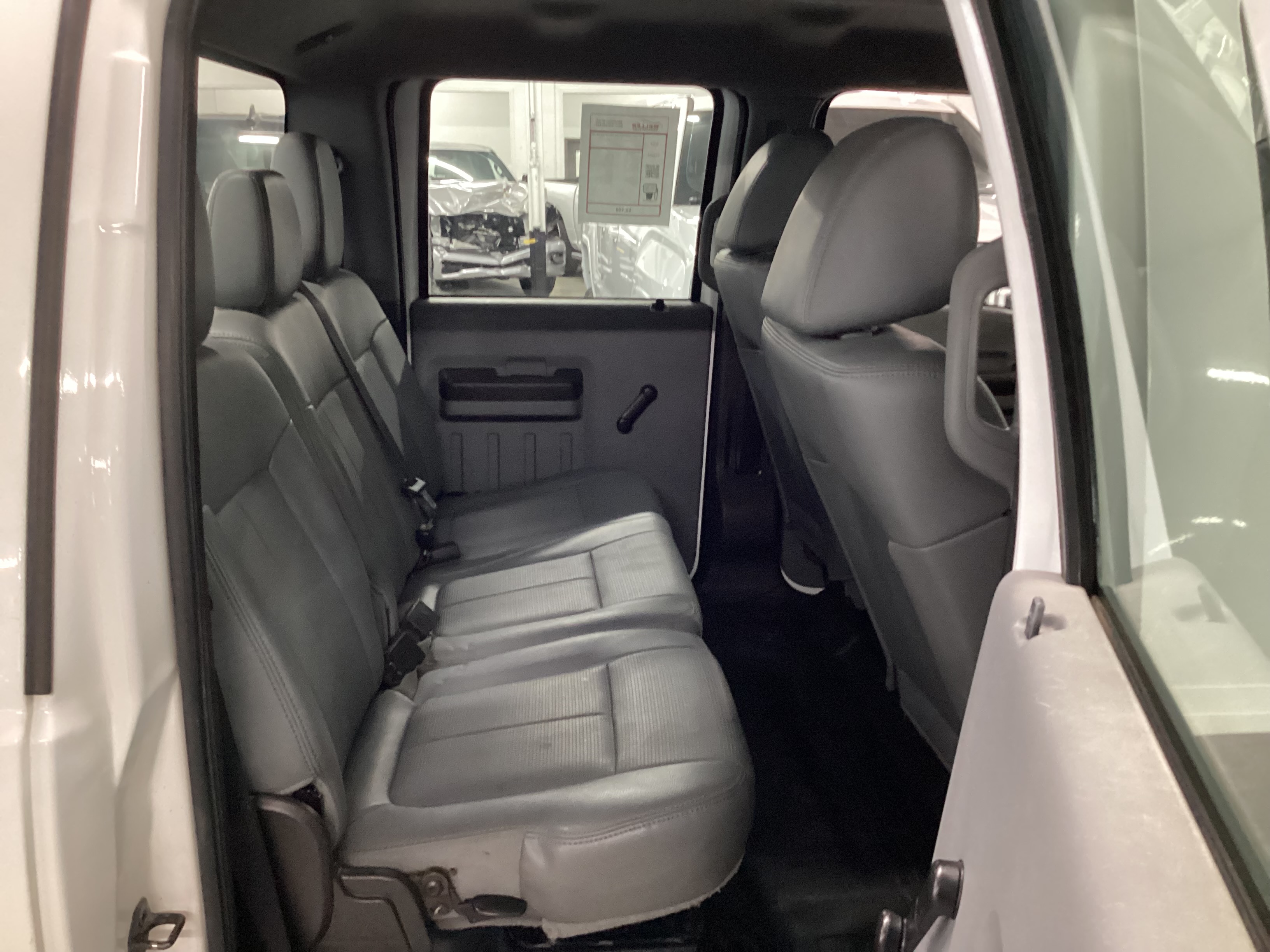 2011 FORD F-250 Super Duty Crew Cab XL - Image 8
