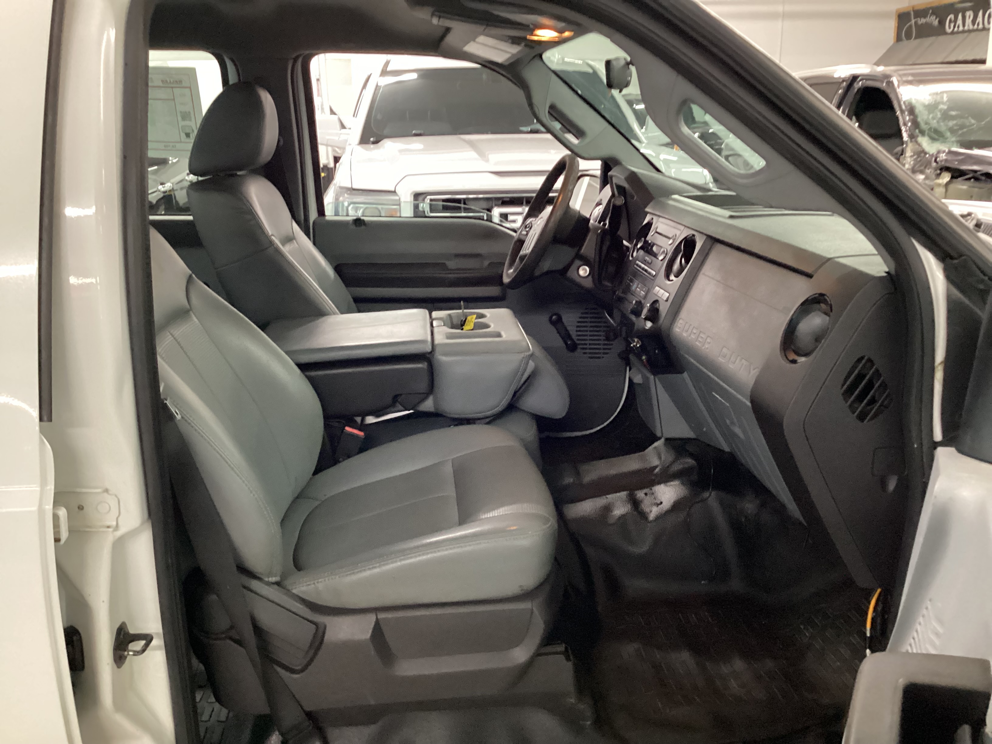 2011 FORD F-250 Super Duty Crew Cab XL - Image 9