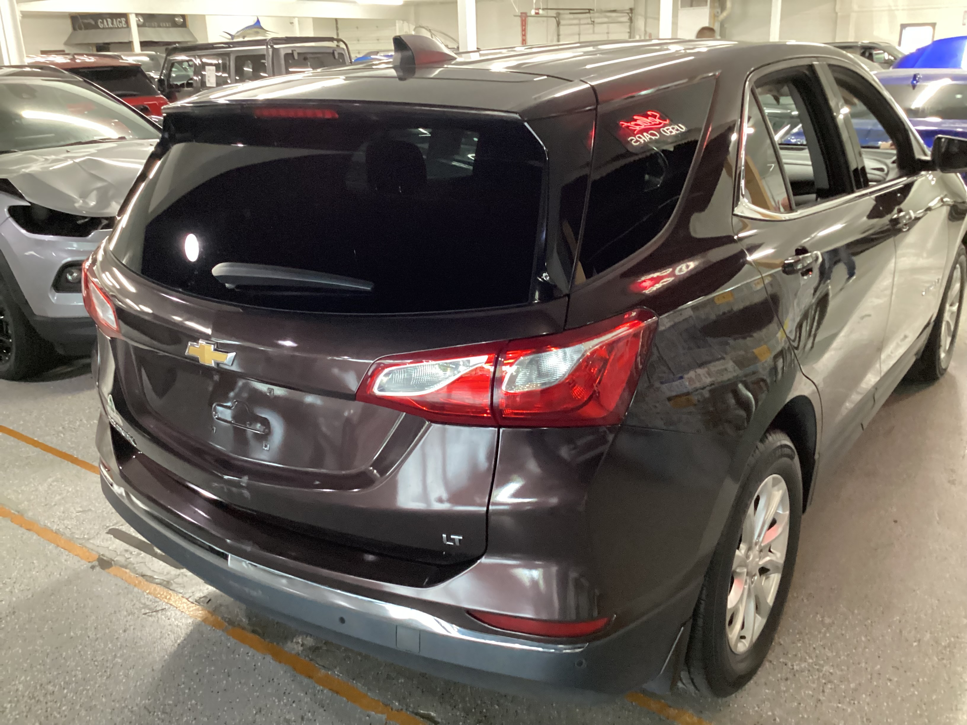 2020 CHEVROLET Equinox LT - Image 3