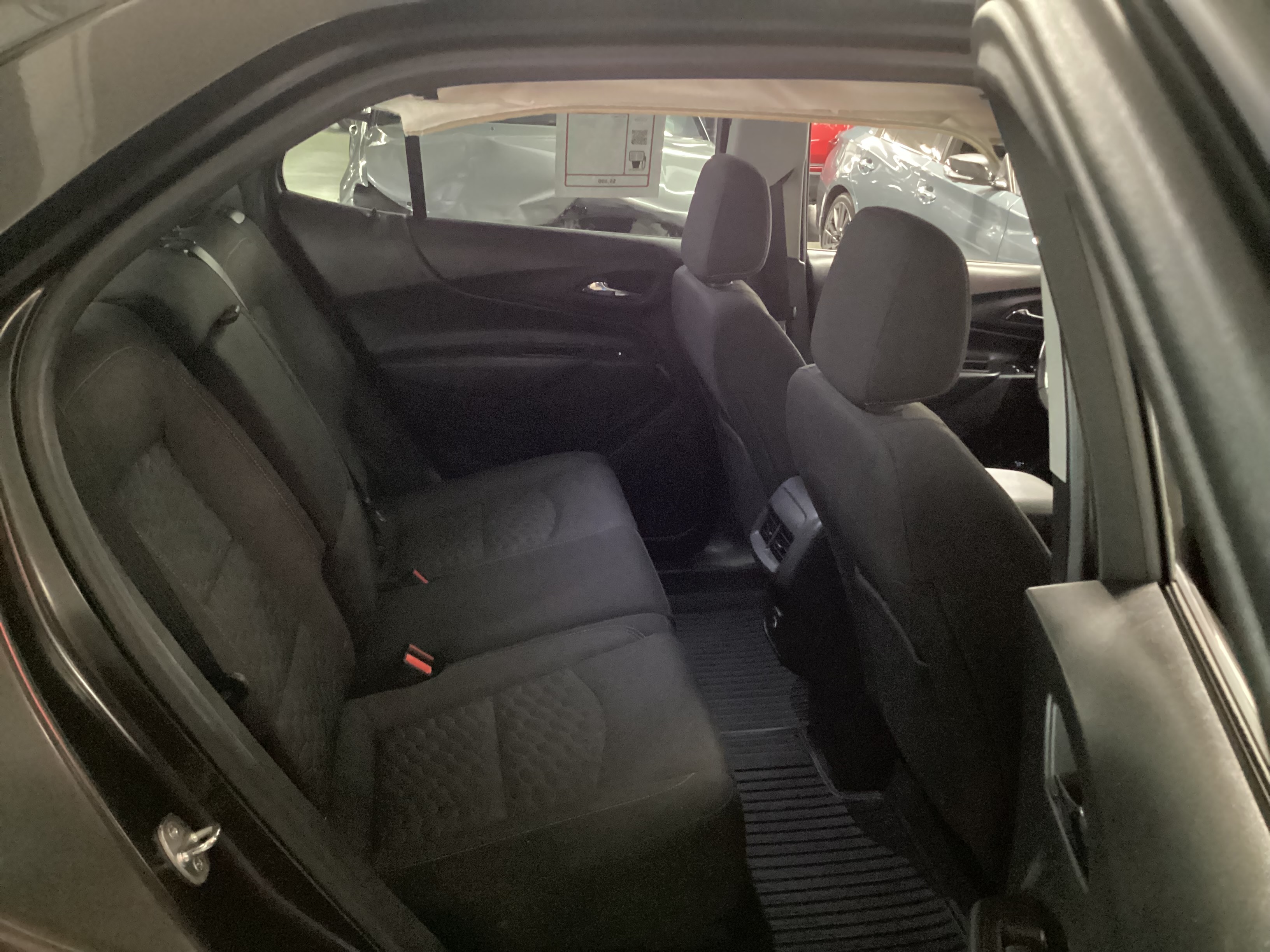 2020 CHEVROLET Equinox LT - Image 9