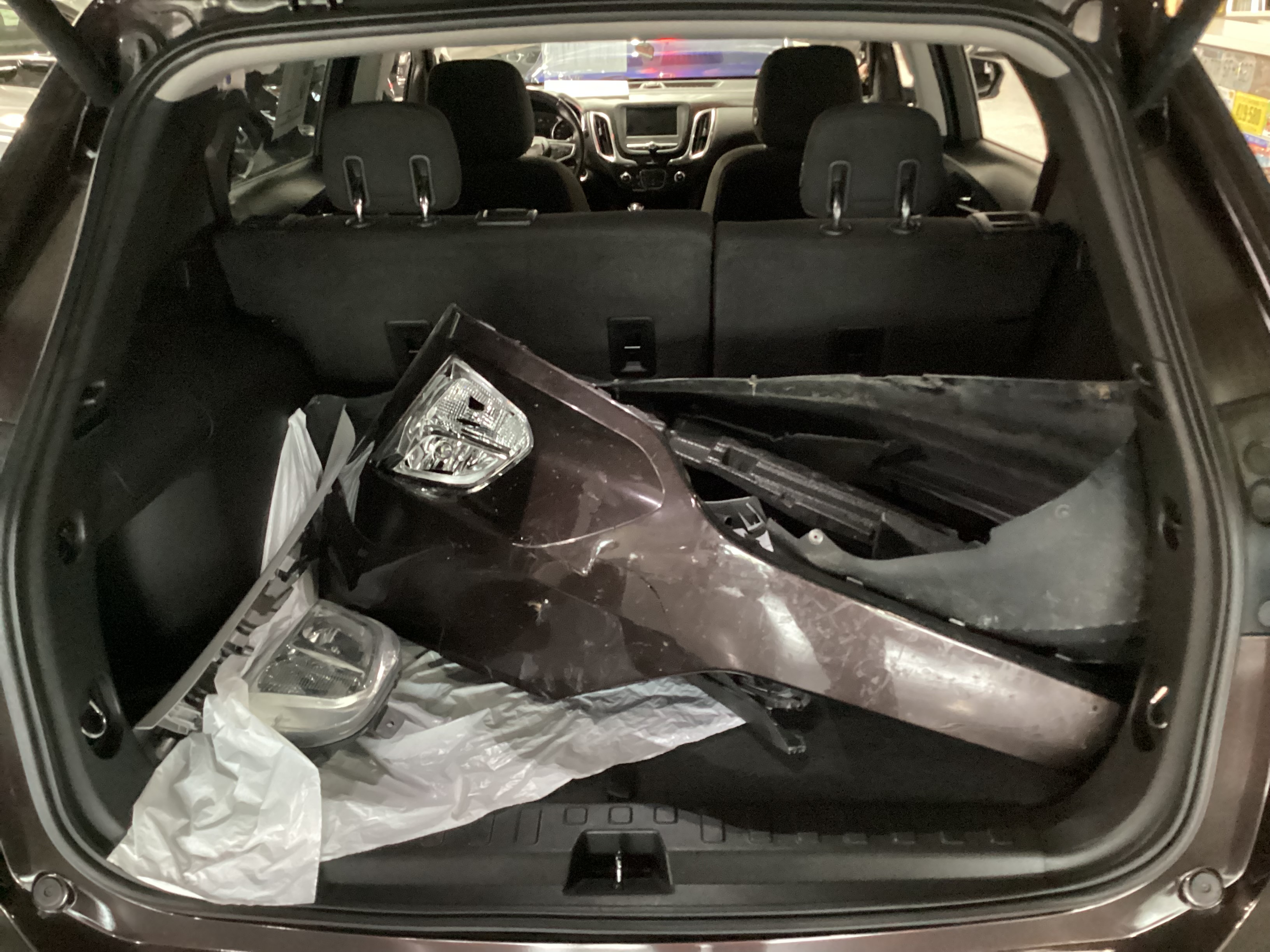 2020 CHEVROLET Equinox LT - Image 11