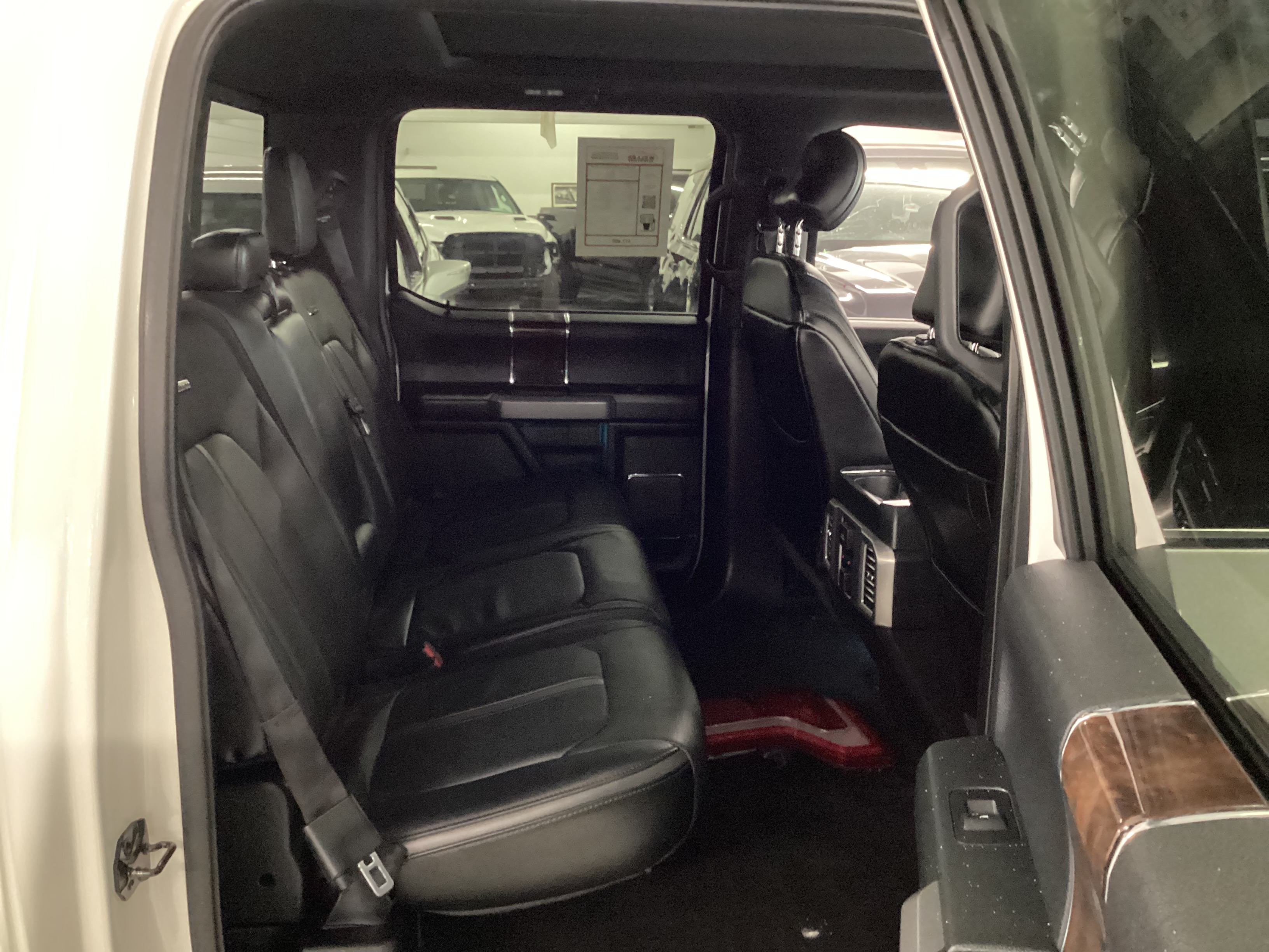 2016 FORD F-150 Platinum SuperCrew 4WD - Image 12