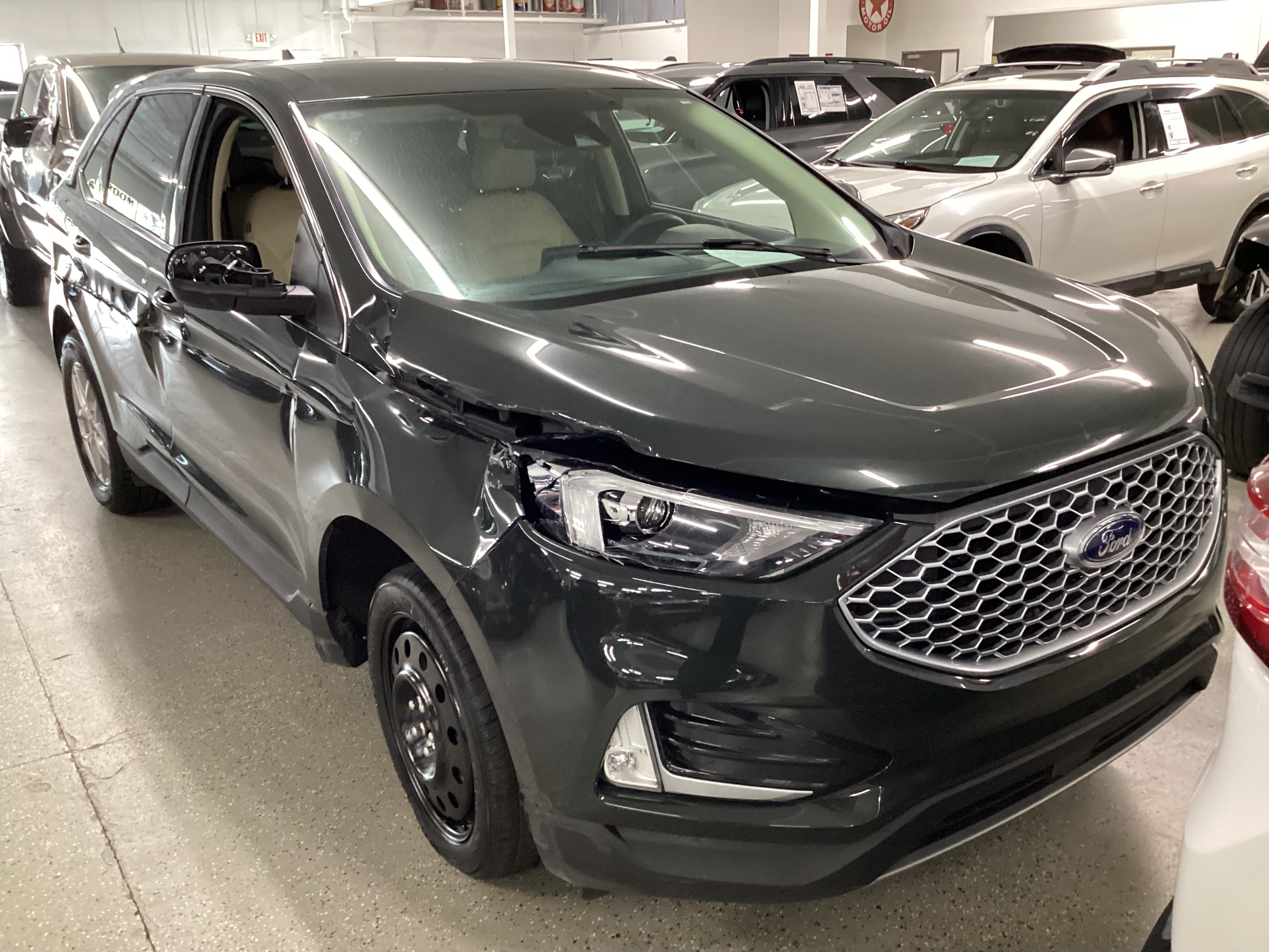 2024 FORD Edge SEL AWD - Image 4