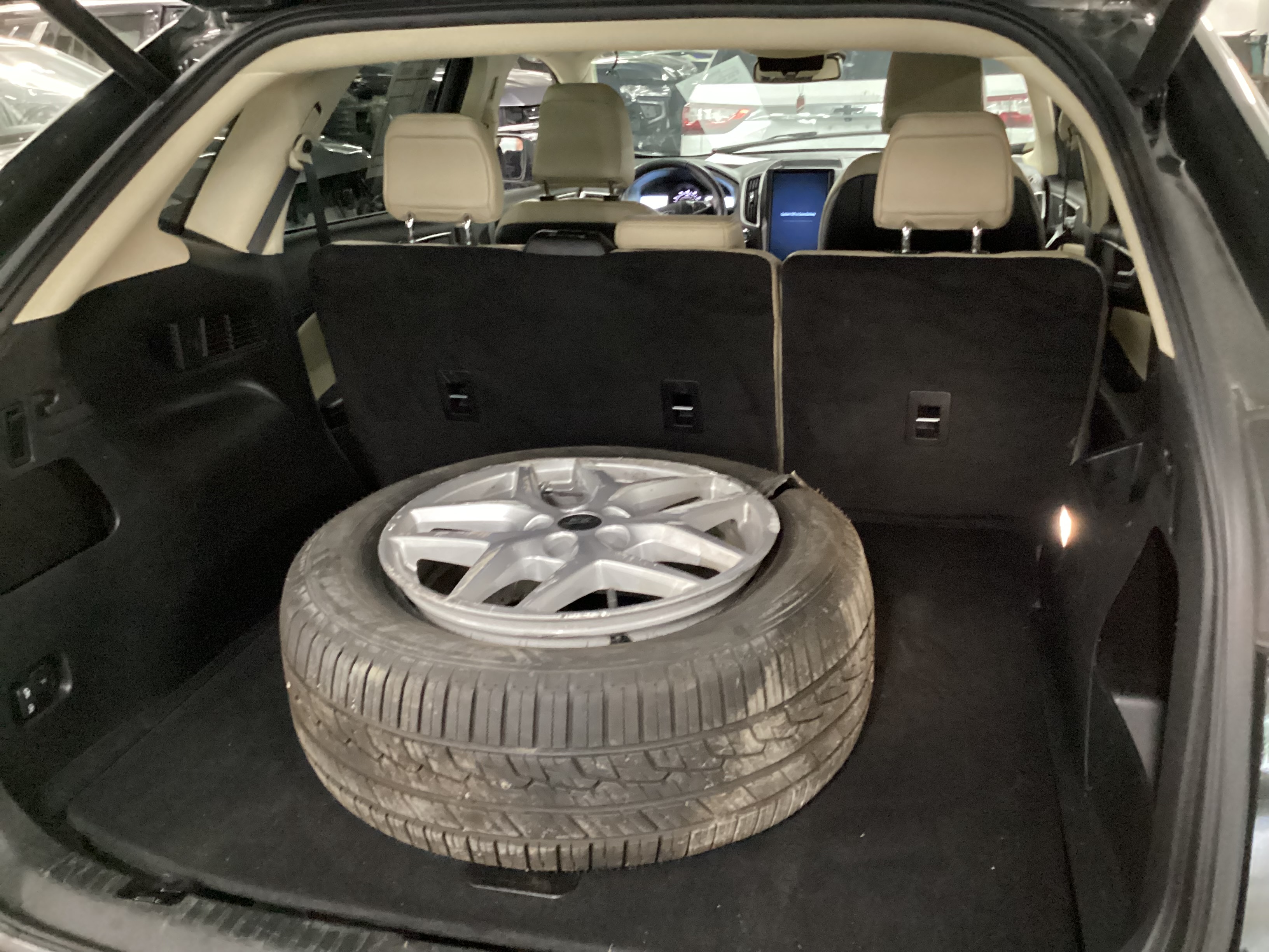 2024 FORD Edge SEL AWD - Image 10