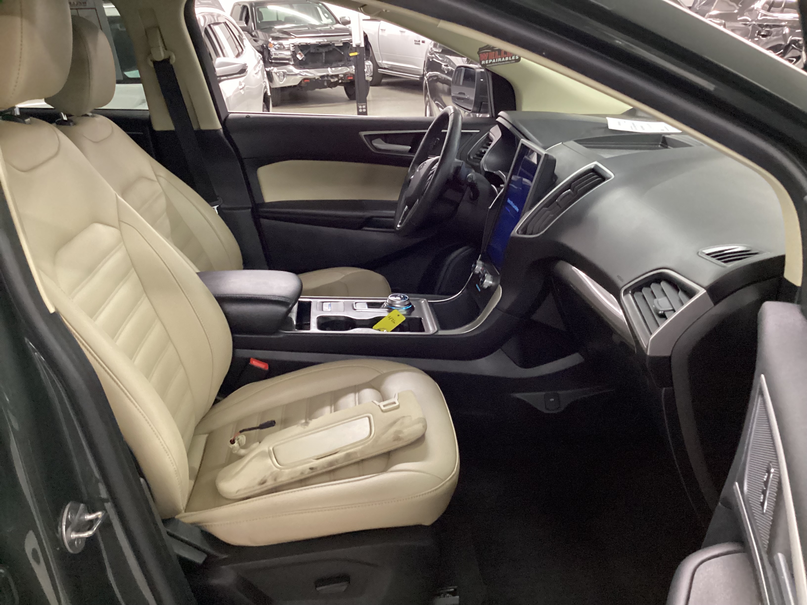 2024 FORD Edge SEL AWD - Image 12