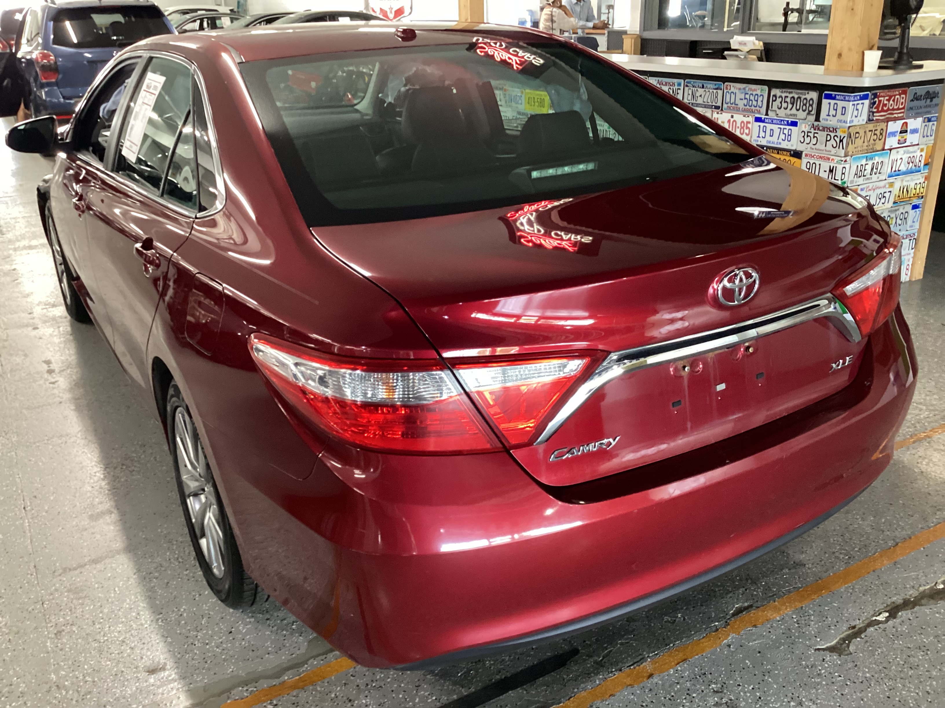 2016 TOYOTA Camry XLE - Image 2