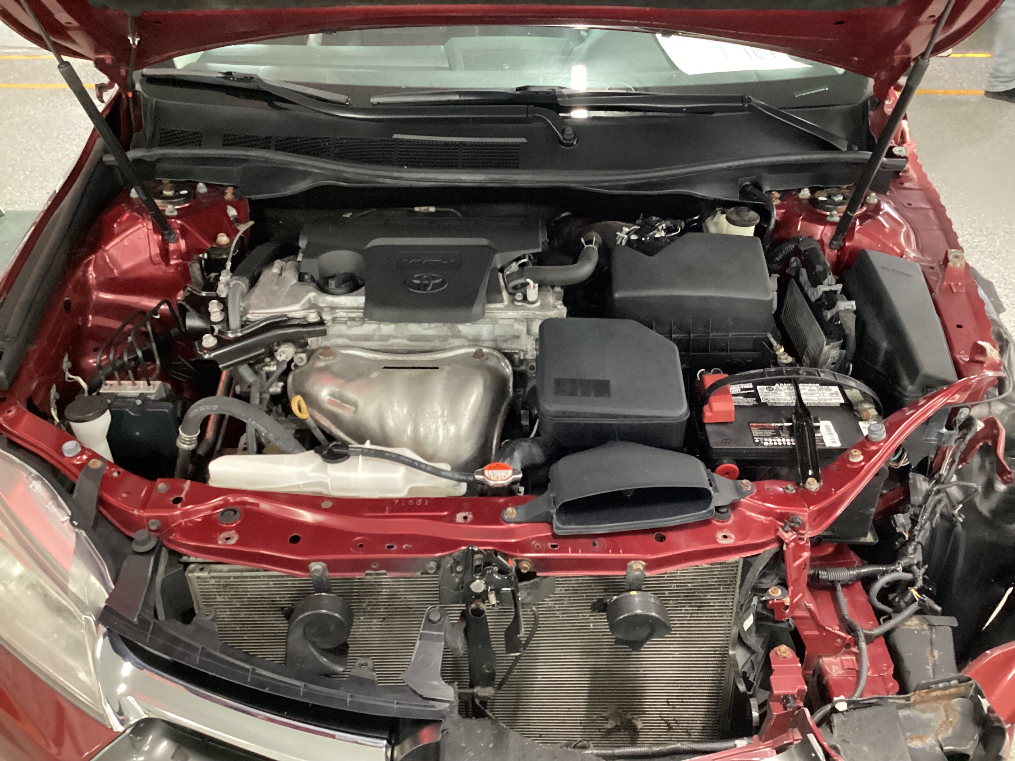 2016 TOYOTA Camry XLE - Image 8