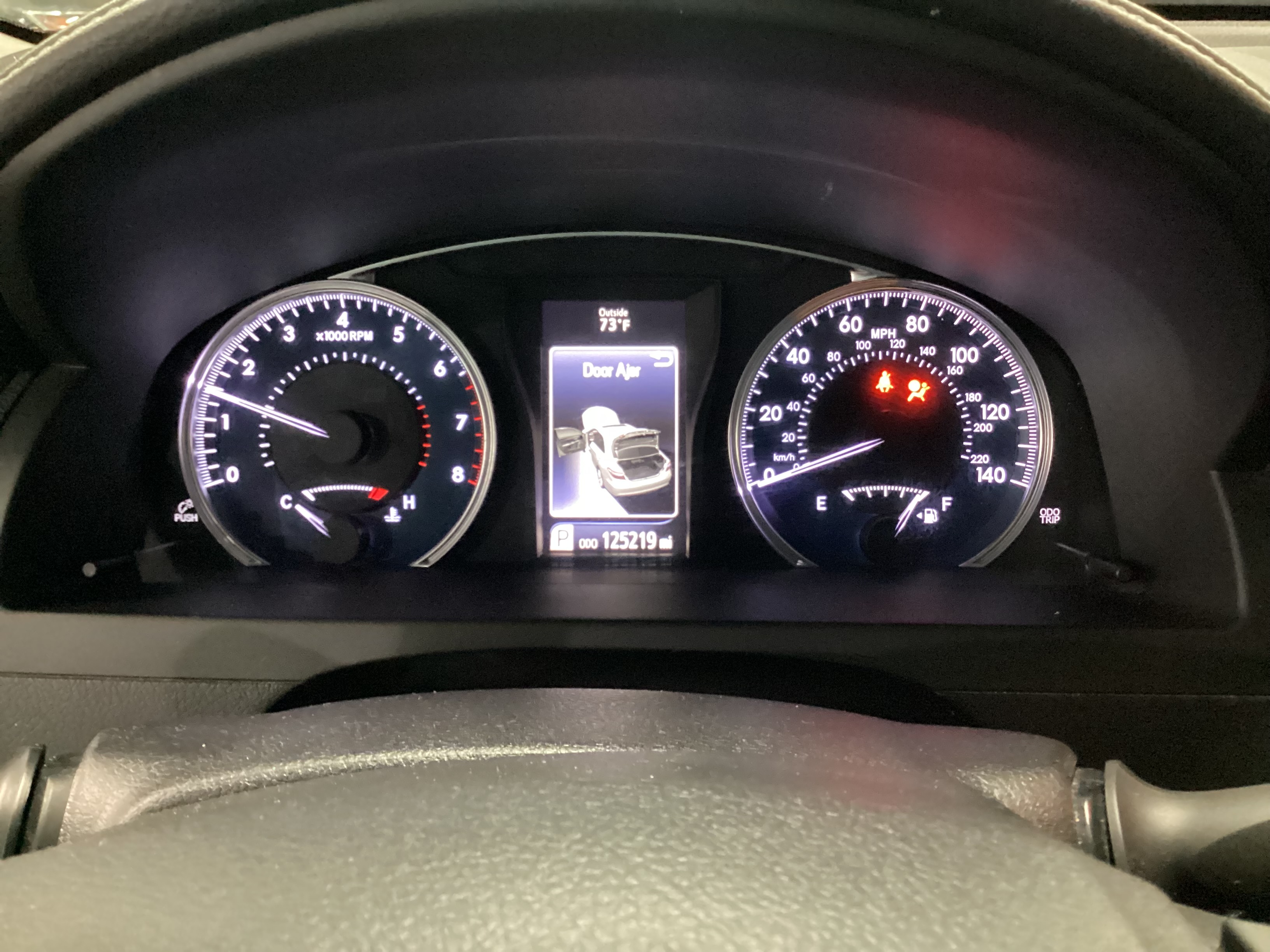 2016 TOYOTA Camry XLE - Image 14